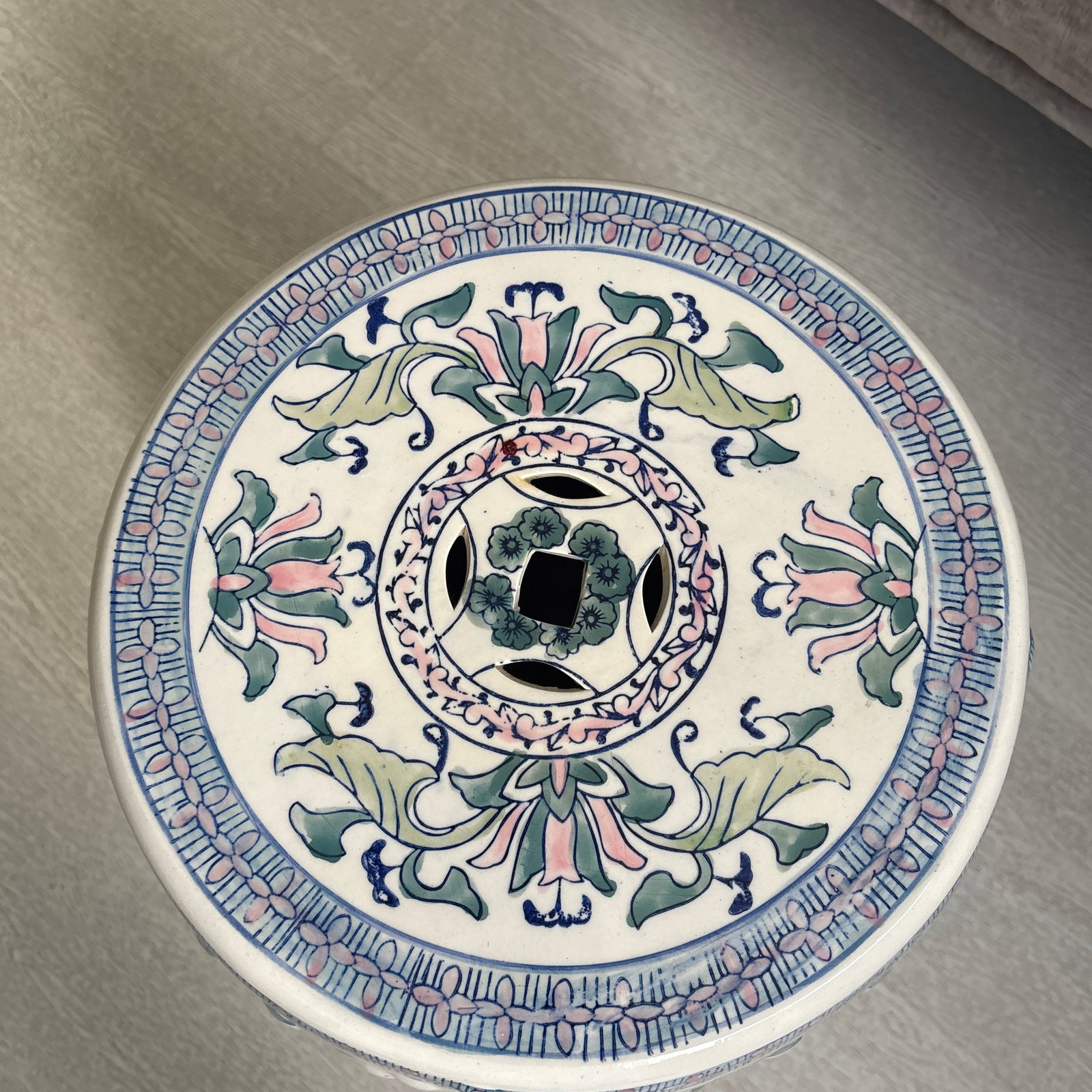 1960s Chinese Porcelain Garden Seat - 6