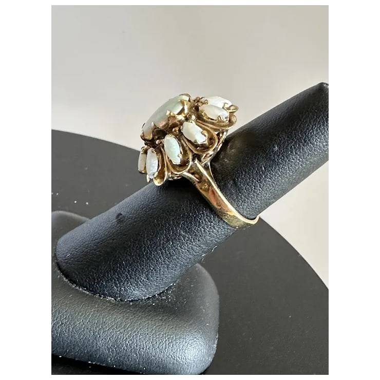 Late 20th Century 18k Gold and Opal Ring, Size 6.25 - 11