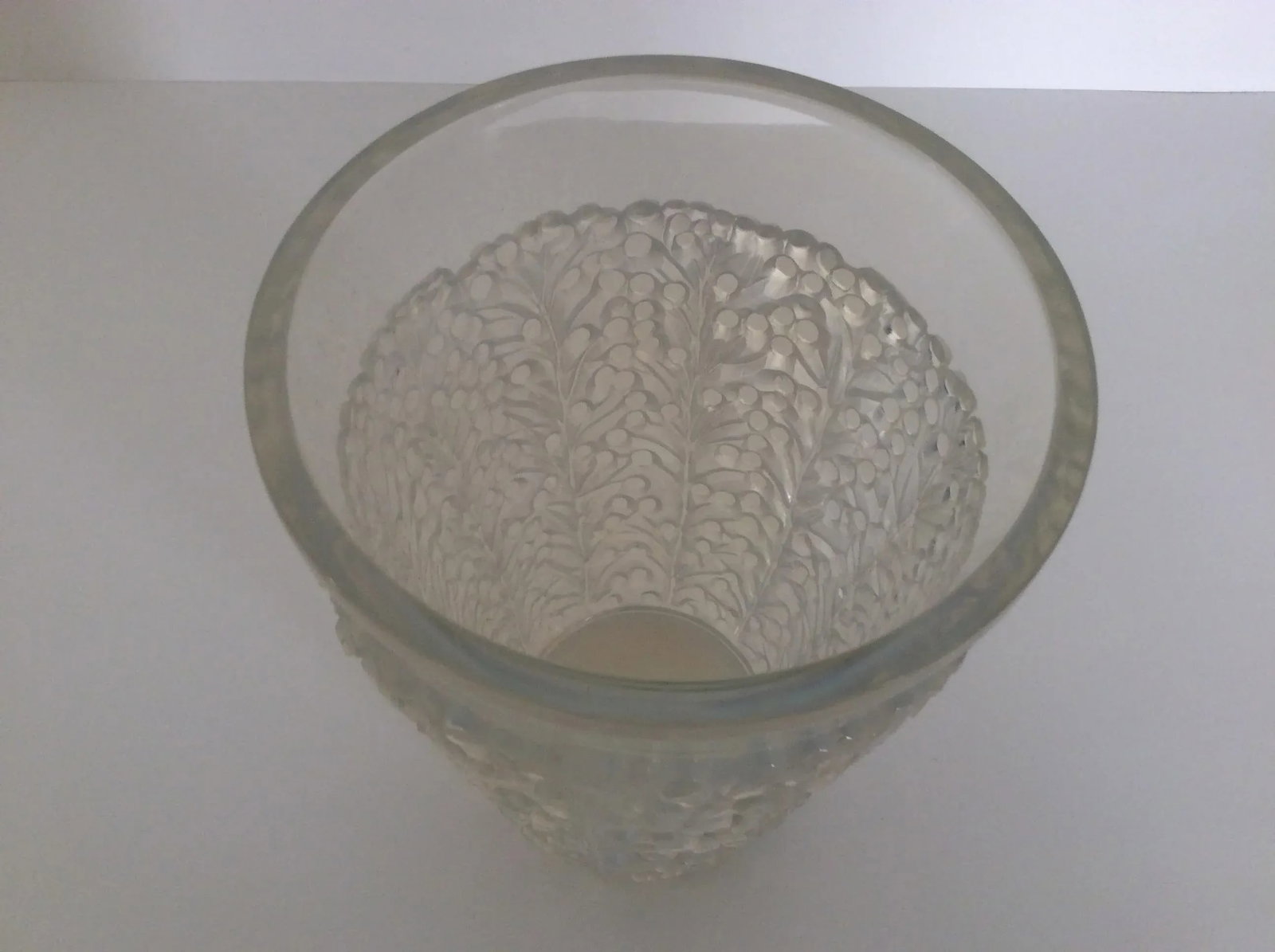 1930s Lalique Saint Tropez Vase - 3