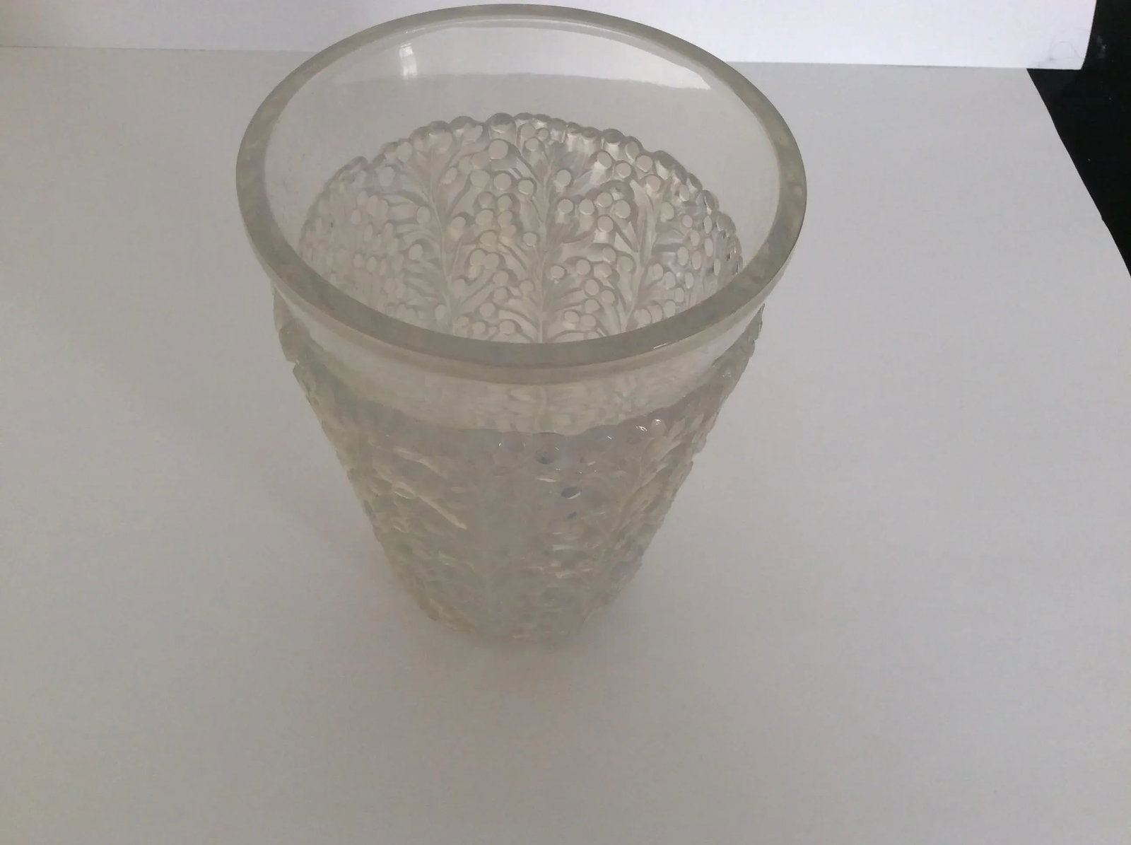 1930s Lalique Saint Tropez Vase - 4