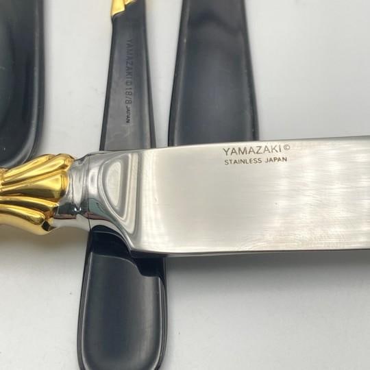 Service for 15 - Yamazaki "Lindi" Black Handle Gold Accent 75-Pieces: 15 Place Settings With Individ - 15