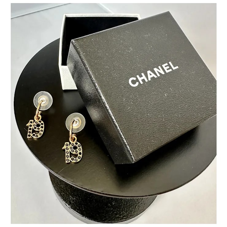 Late 20th Century Chanel Earrings, A Pair - 2