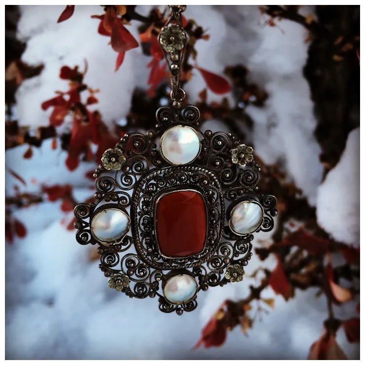 Late 19th Century Victorian Carnelian Sterling Mabe Pearl Necklace - 3