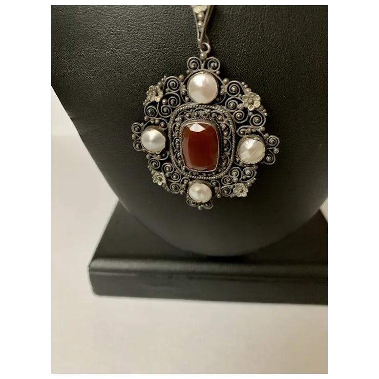 Late 19th Century Victorian Carnelian Sterling Mabe Pearl Necklace - 8