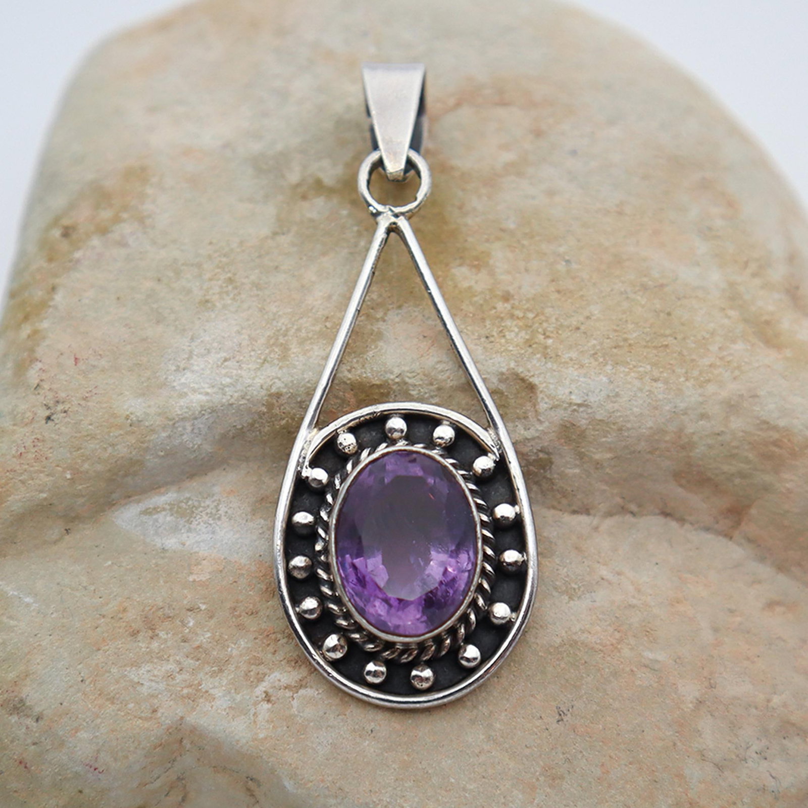 Amethyst Brilliant Oval Cut in Sterling Silver - 2