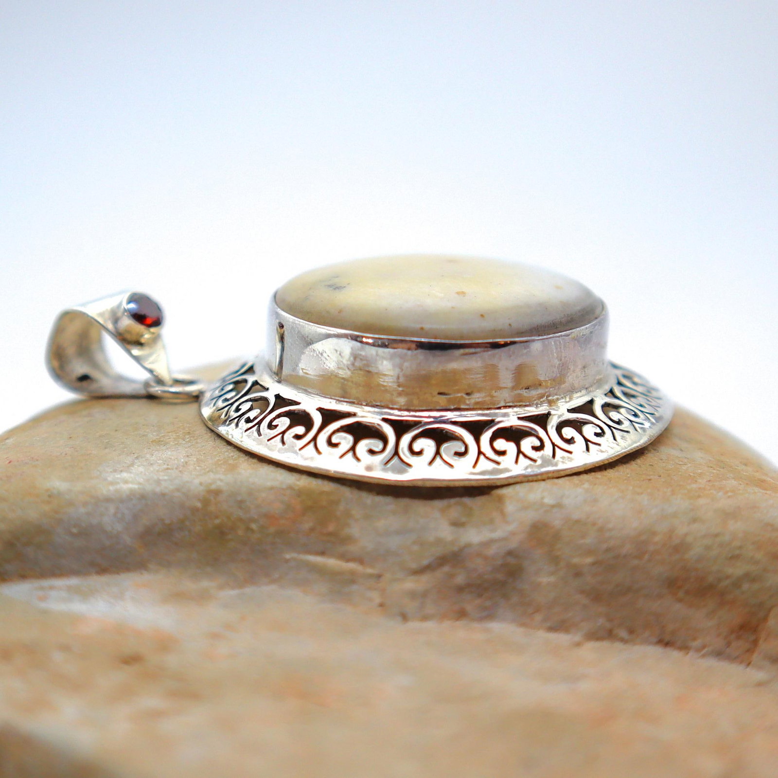 Vintage Lemon Agate Set in Sterling Silver Pendant - 5