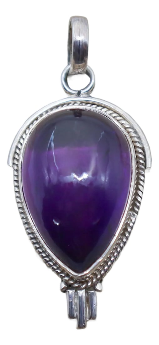 Vintage Amethyst & Sterling Silver Chime Pendant: Beautiful natural polished amethyst gemstone in sterling silver setting. A vintage artist crafted piece that encapsulates the past, present and future beauty. It's a precious reminder for any jewelry