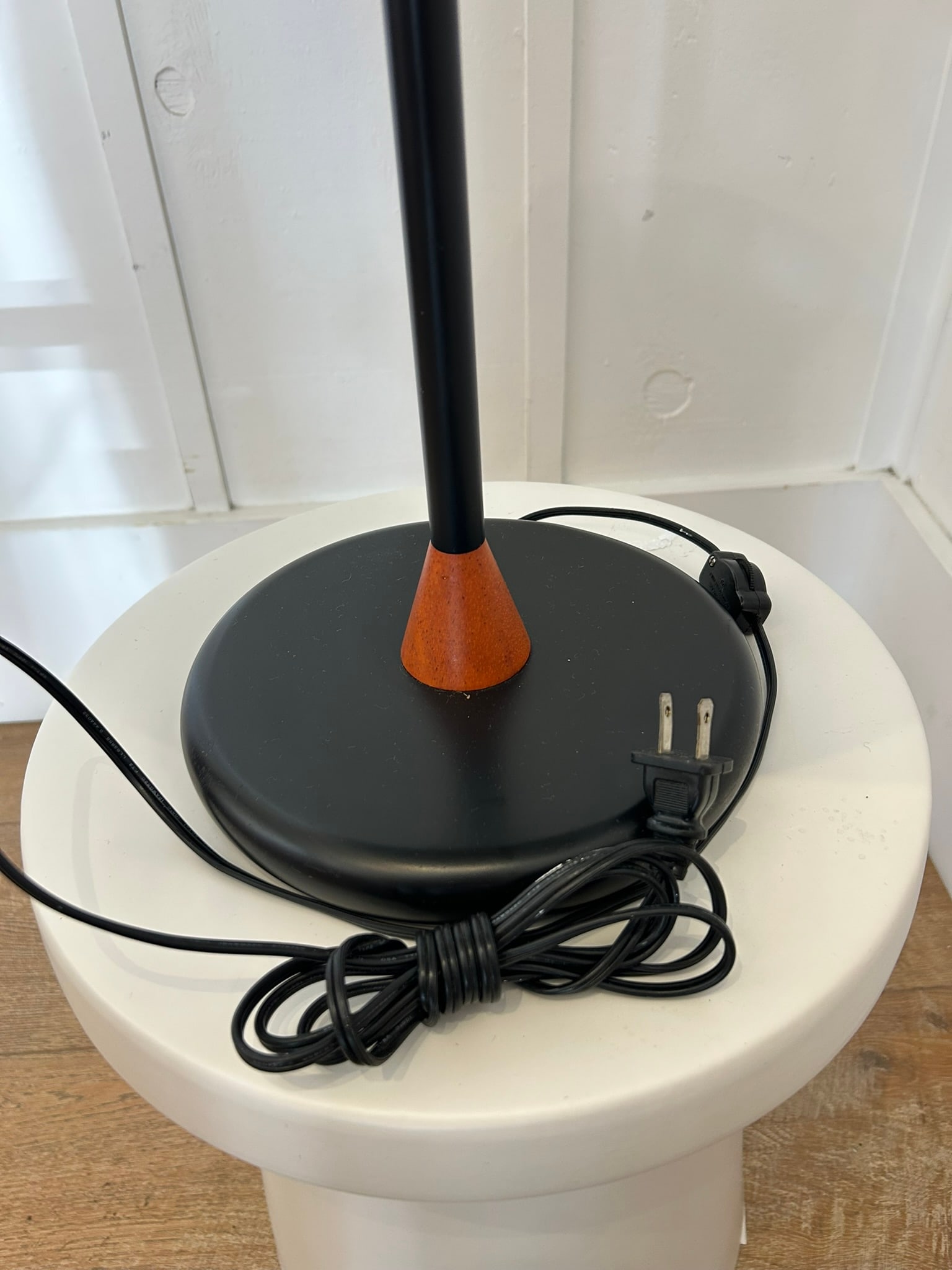 Vintage Postmodern Metal and Wood Table Lamp - 5