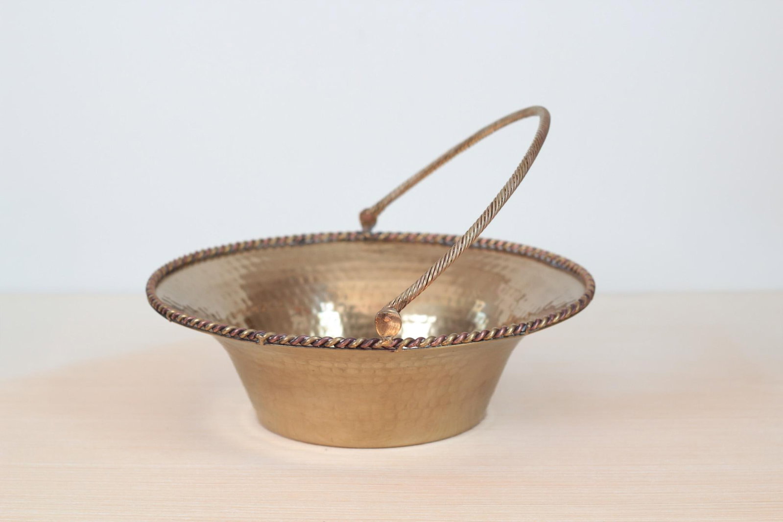 Mid-Century Hammered Brass Basket Bowl With Swing Handle - 4