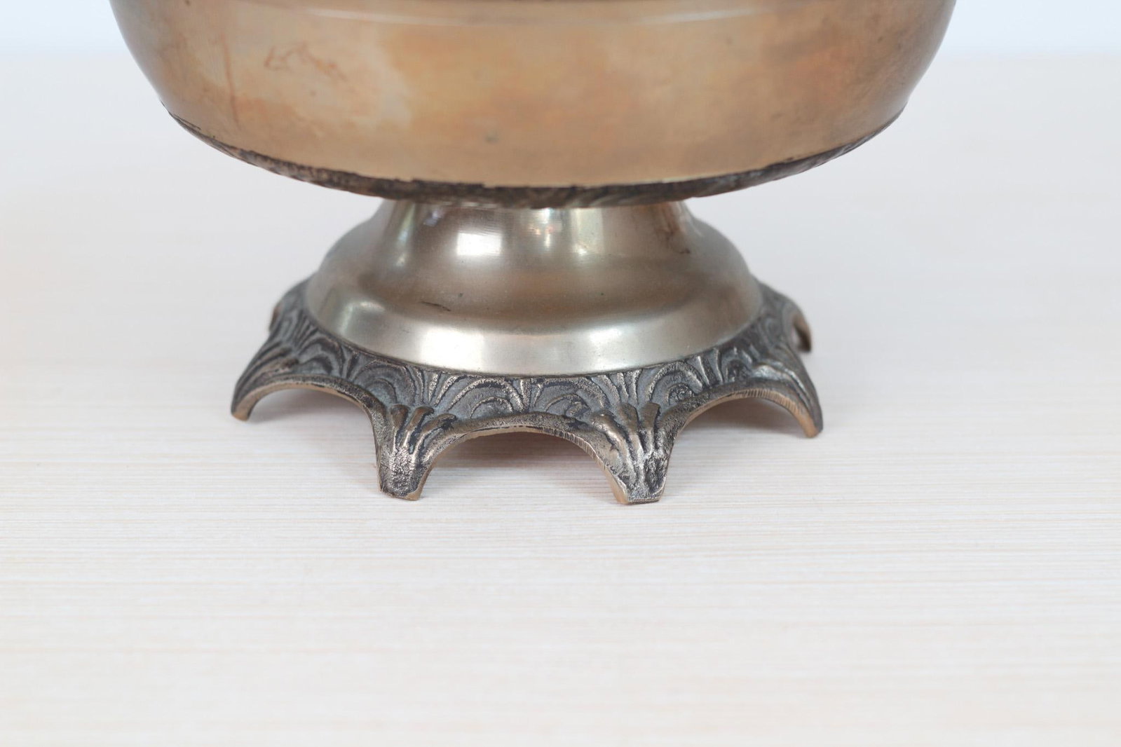 Mid-Century Solid Brass Pedestal Bowl With Scalloped Rim - 7