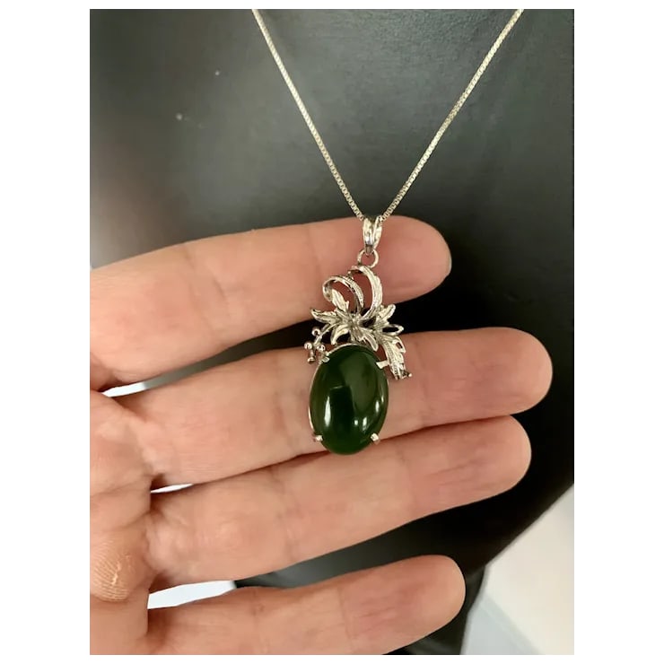 1950s 18k White Gold Jade Pendant - 10