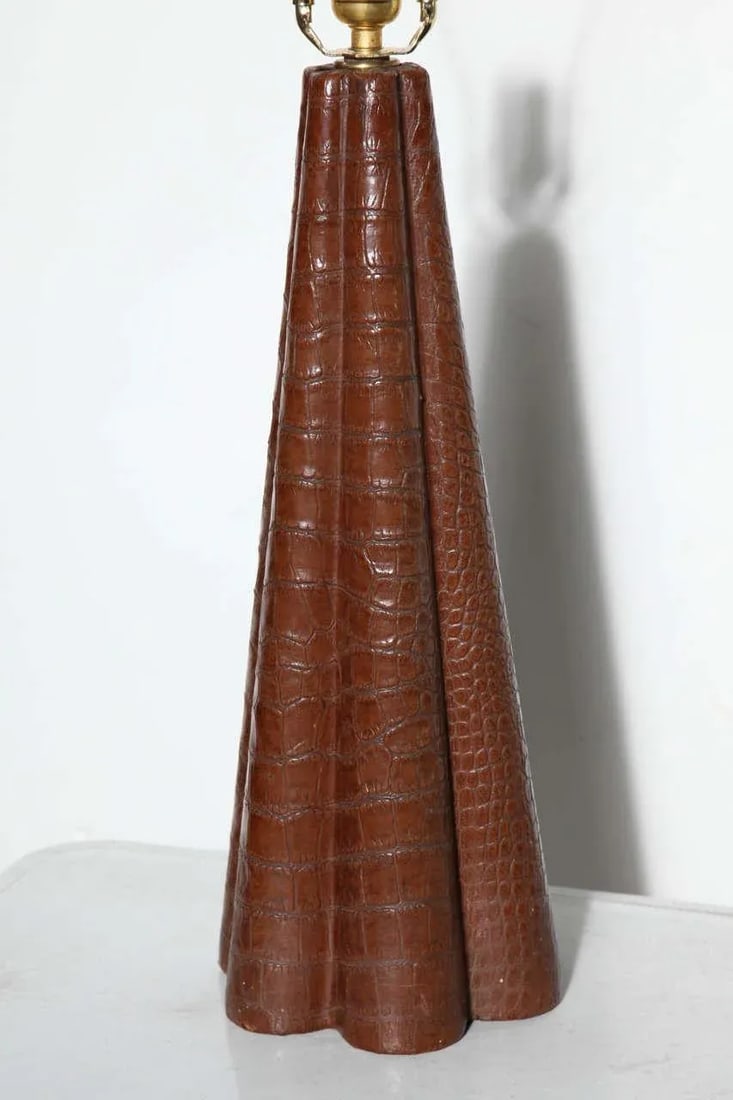 Paul Dupre-Lafon Style Scalloped Brown Alligator Leather Table Lamp, C. 1940s - 5