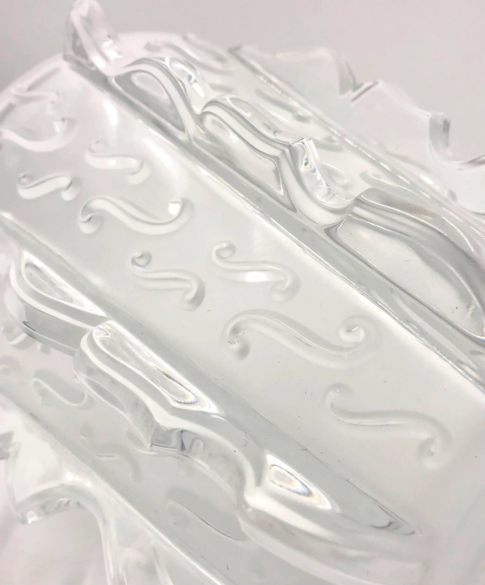 1990s Lalique Mossi Frosted Vase - 5