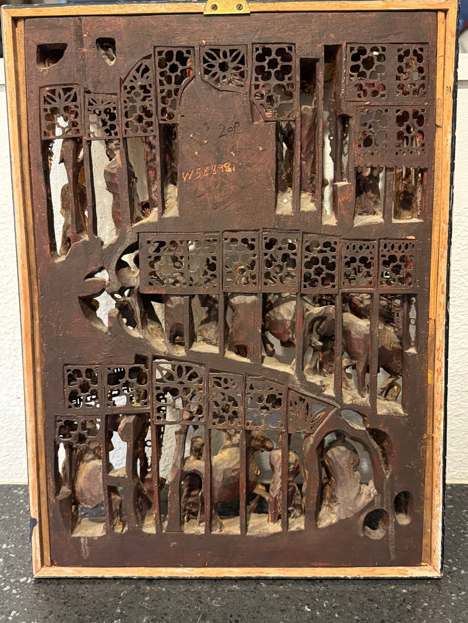 Antique Chinese Carved and Gilded Wood Panel, Often Referred to as Chaozhou Woodcarving - 5