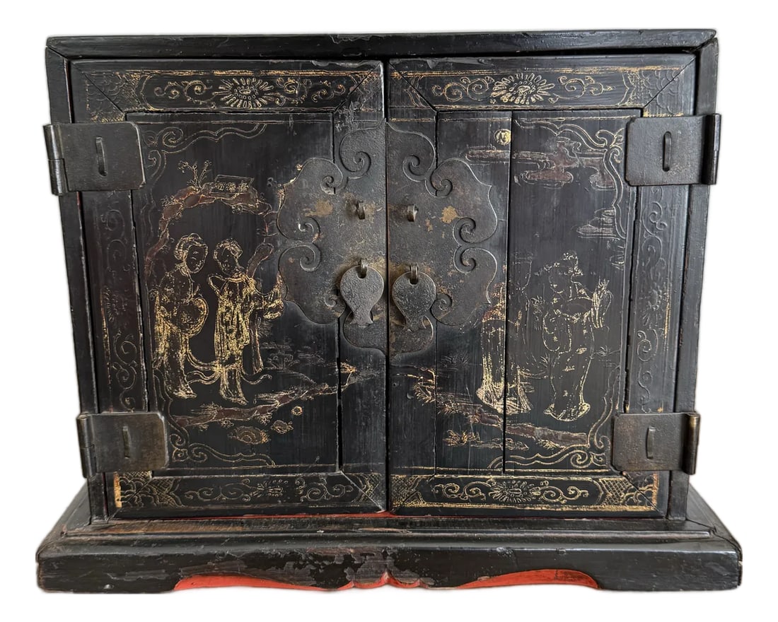 Antique Chinese Black Lacquer Jewelry Cabinet Gold Gilt Figural Chest (1 of 11)