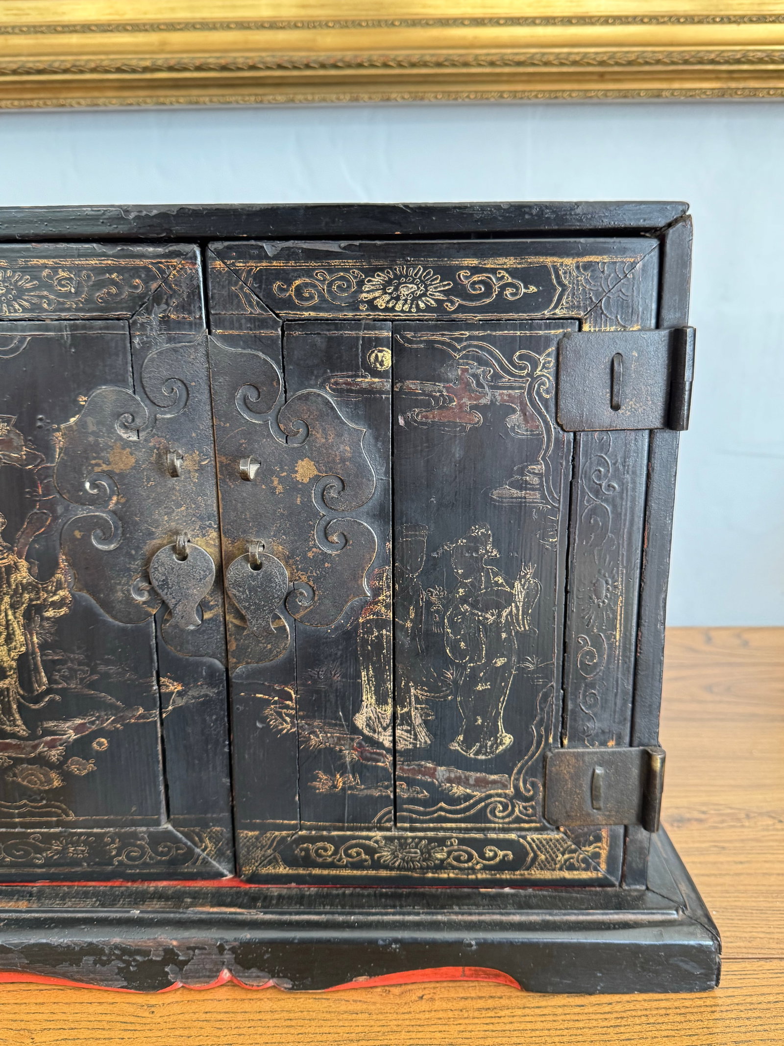 Antique Chinese Black Lacquer Jewelry Cabinet Gold Gilt Figural Chest - 8