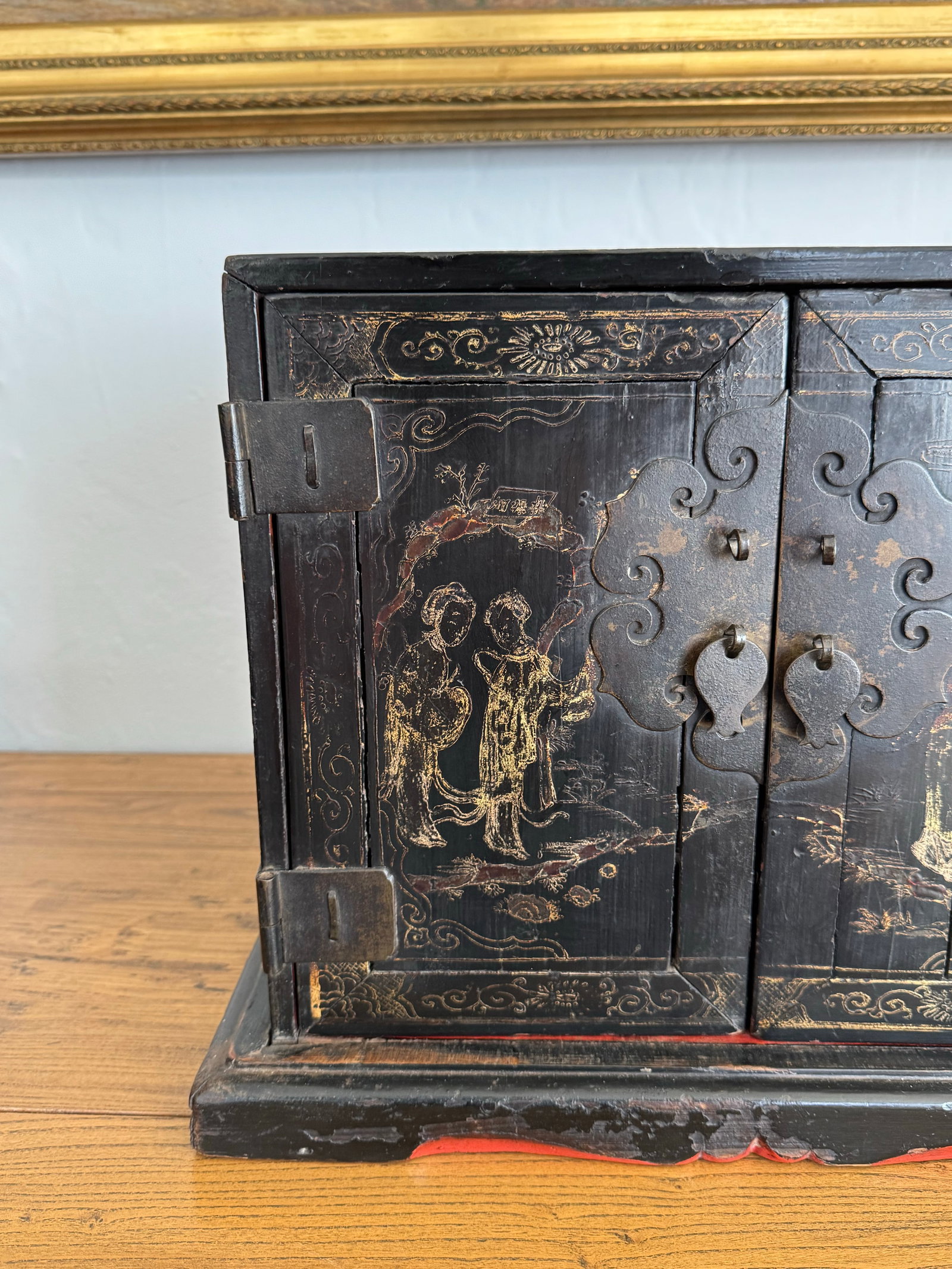 Antique Chinese Black Lacquer Jewelry Cabinet Gold Gilt Figural Chest - 9
