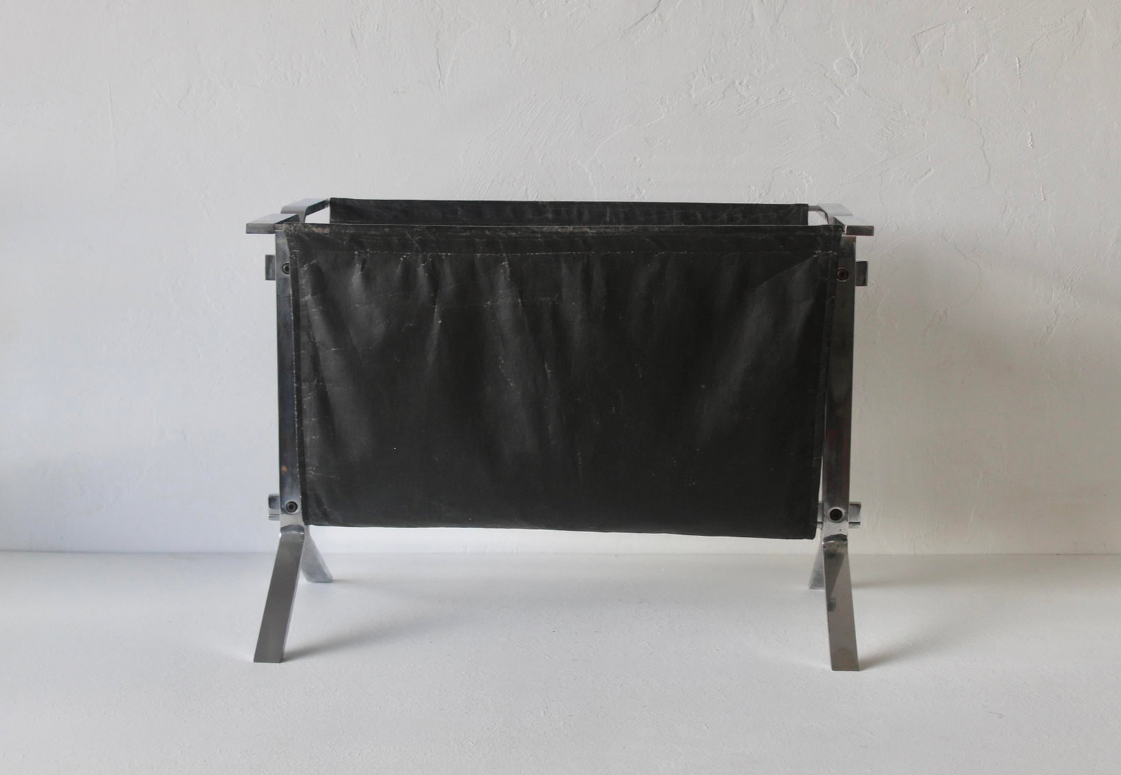 Poul Kjaerholm Style Chrome Steel Black Faux Leather Sling Magazine Caddy Rack Mid-Century Modern Vi - 5