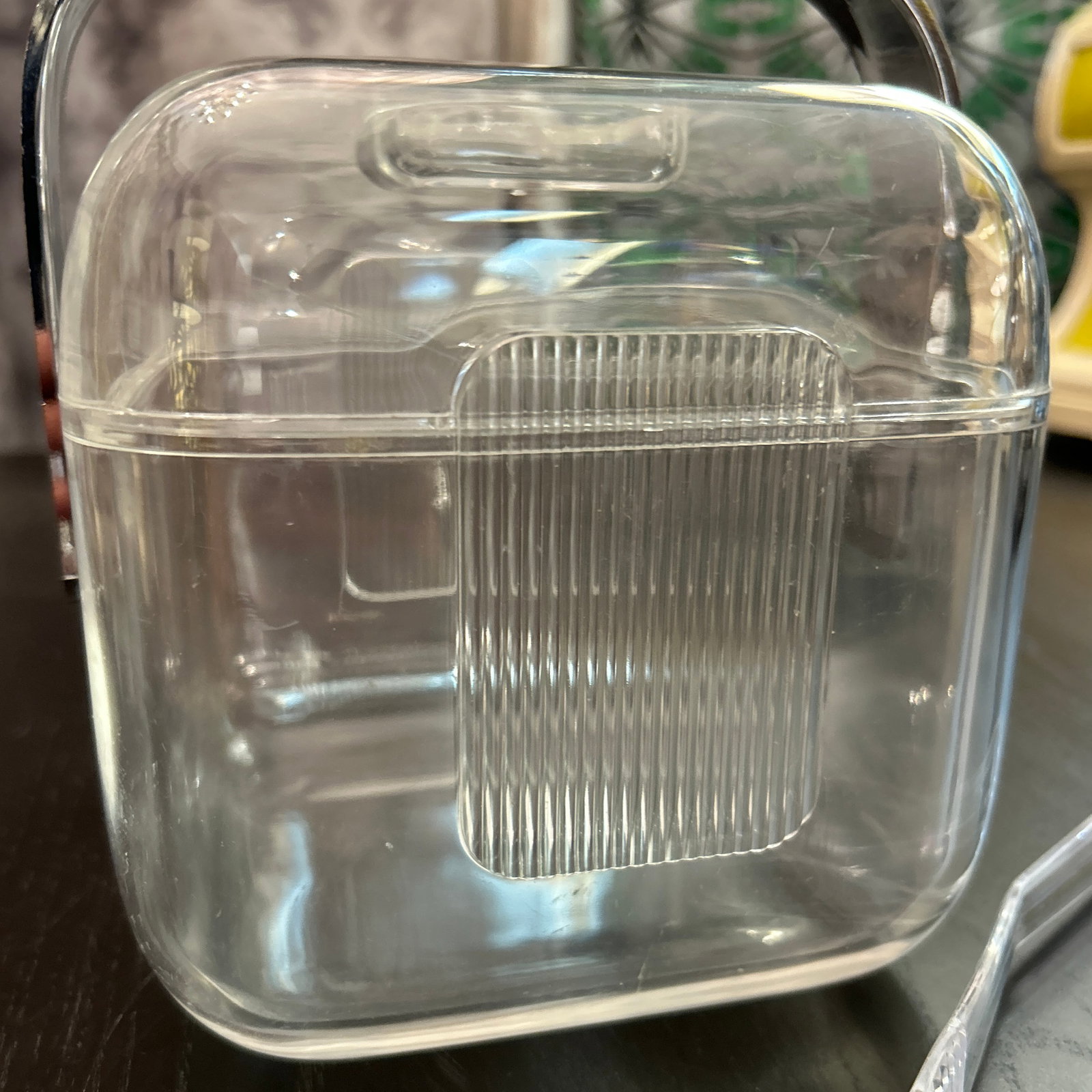 Ambrogio Pozzi for Fratelli Guzzini Italian Acrylic and Lucite Ice Bucket and Tongs - 3