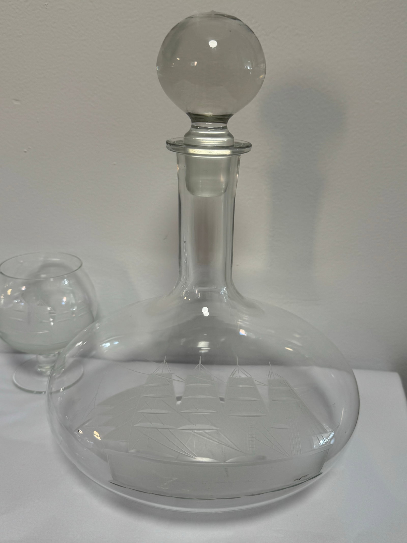 Mid 20th Century European Crystal Brandy Decanter and Snifter Set With Nautical Motif - 2