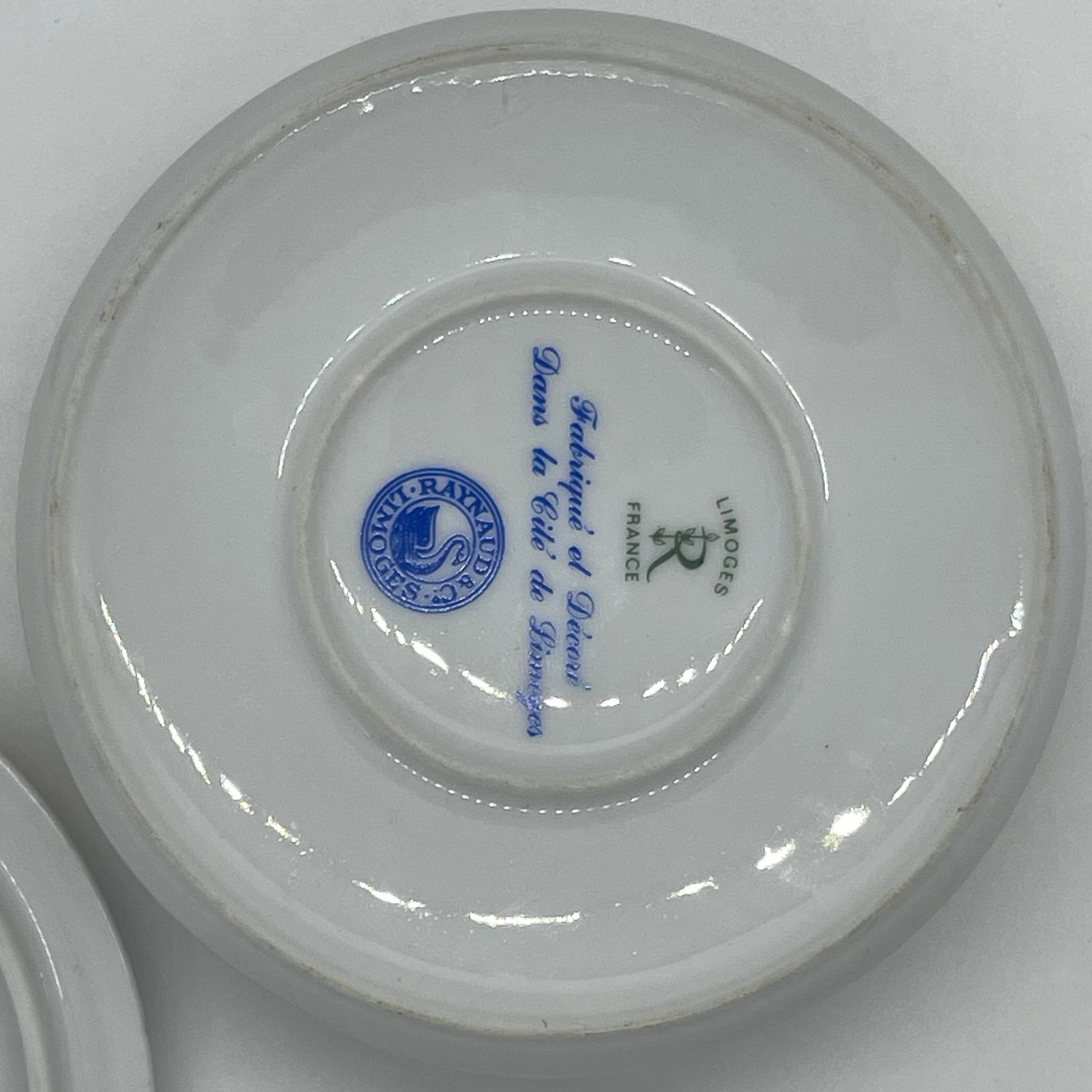 1980s A. Raynaud & Cie Limoges Porcelain Hokusai Celadon 4" Lidded Jewelry Trinket Box - 4