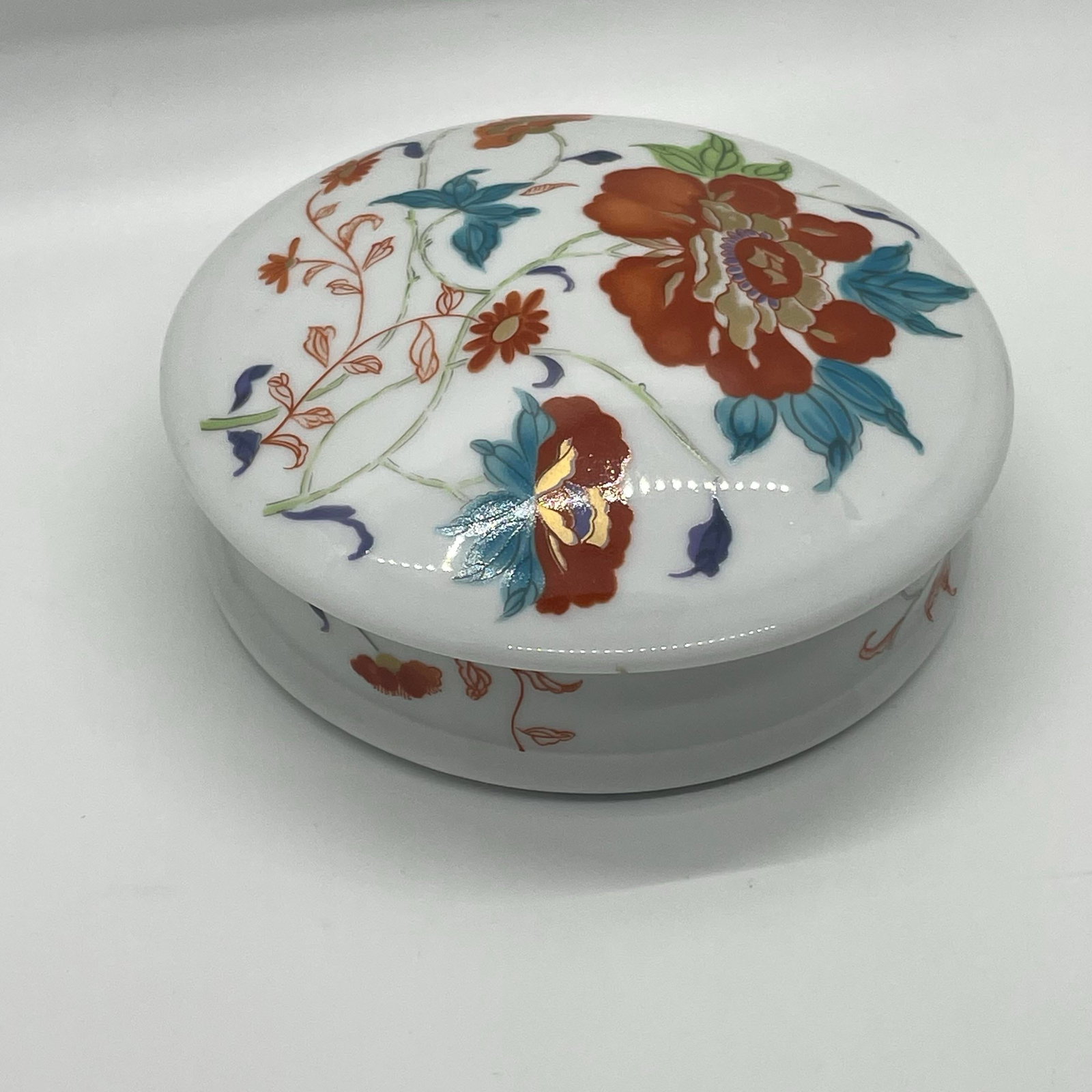 1980s A. Raynaud & Cie Limoges Porcelain Hokusai Celadon 4" Lidded Jewelry Trinket Box - 8