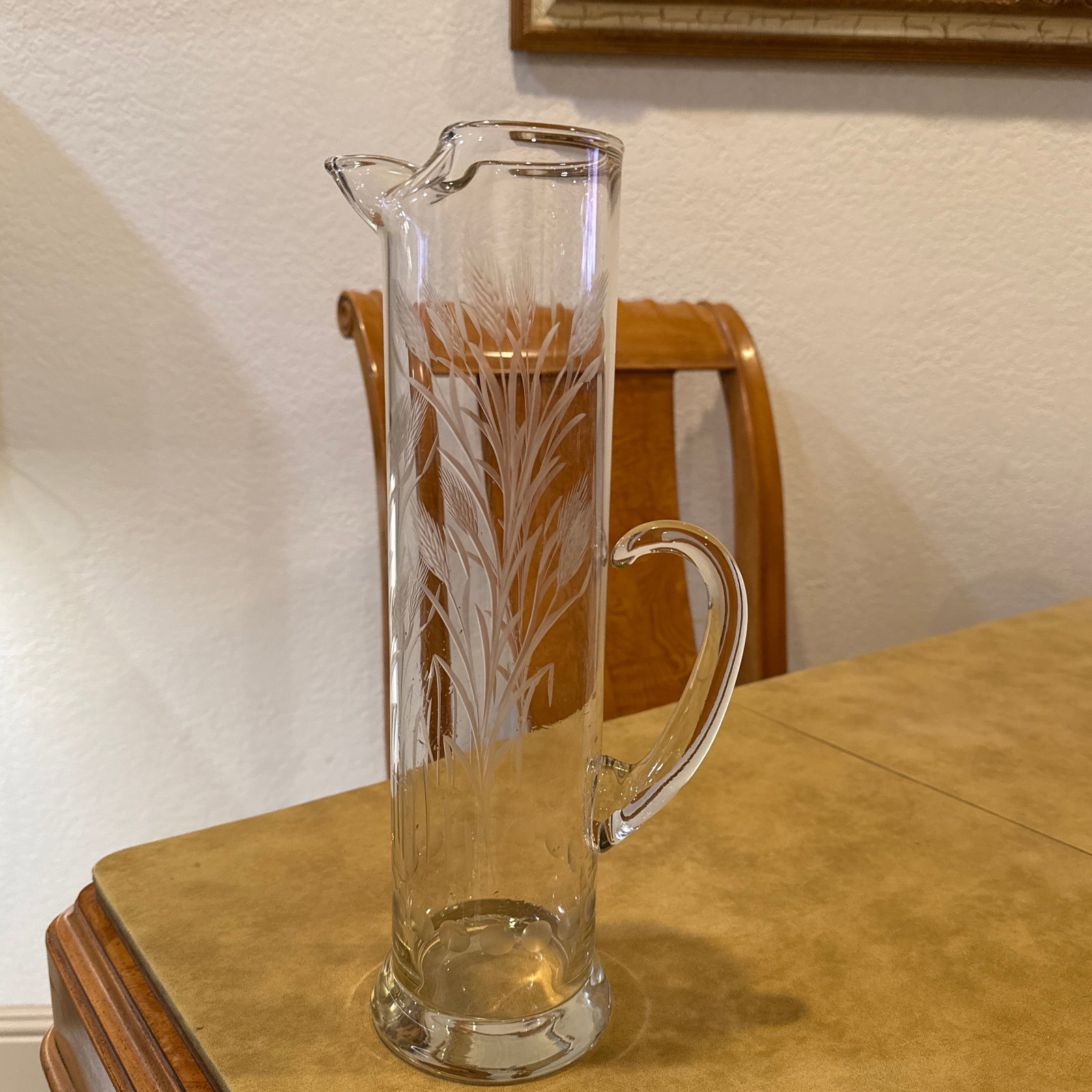 1950s Mid Century Modern Javit Glass Fine Wheat Engraved Handled Martini Pitcher - 5
