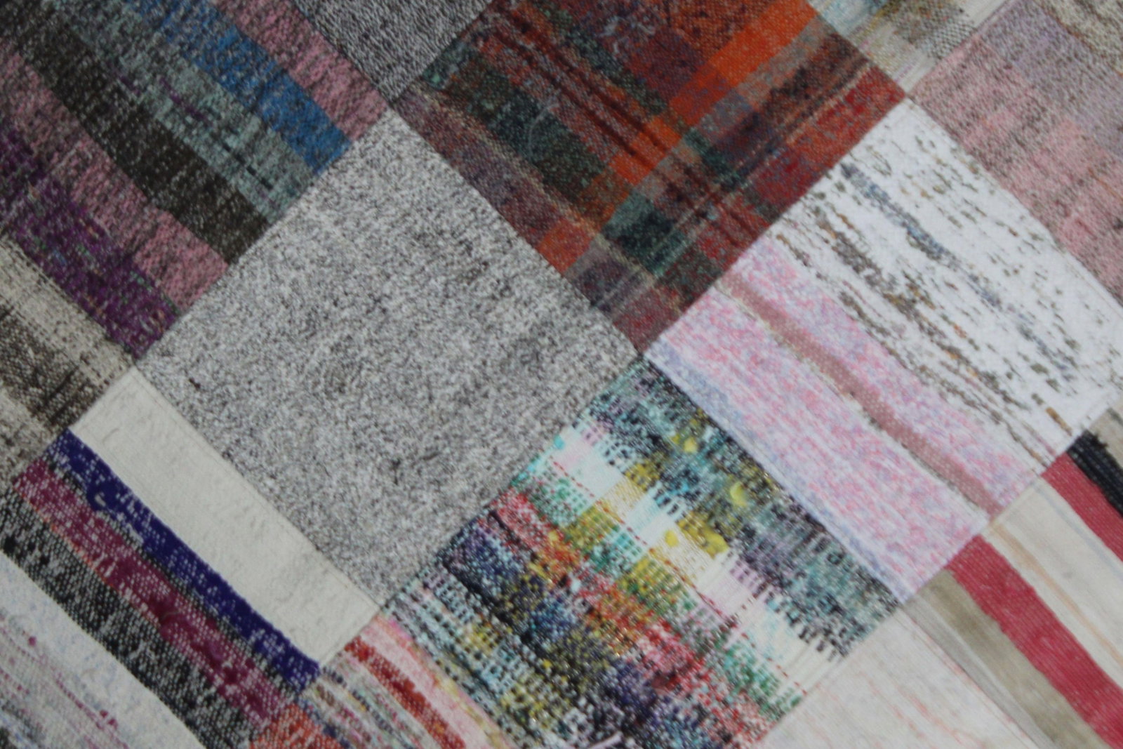 Handmade Vintage Patchwork Rug. 6'9" X 9'10" - 5
