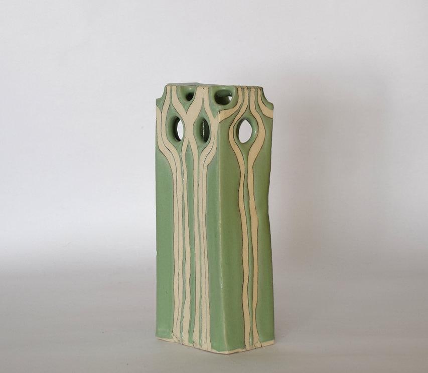 Reverse Art Nouveau Tulipiere Vase - 6