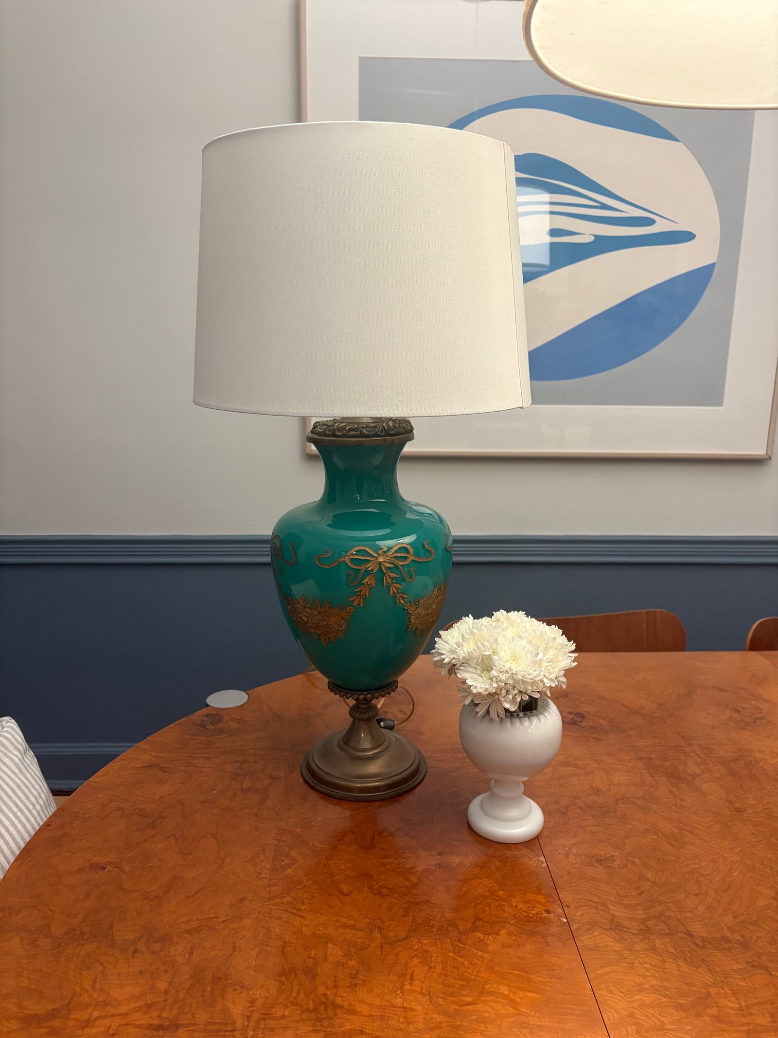 Gorgeous Vintage Brass and Gold Etched Glass Lamp - 2