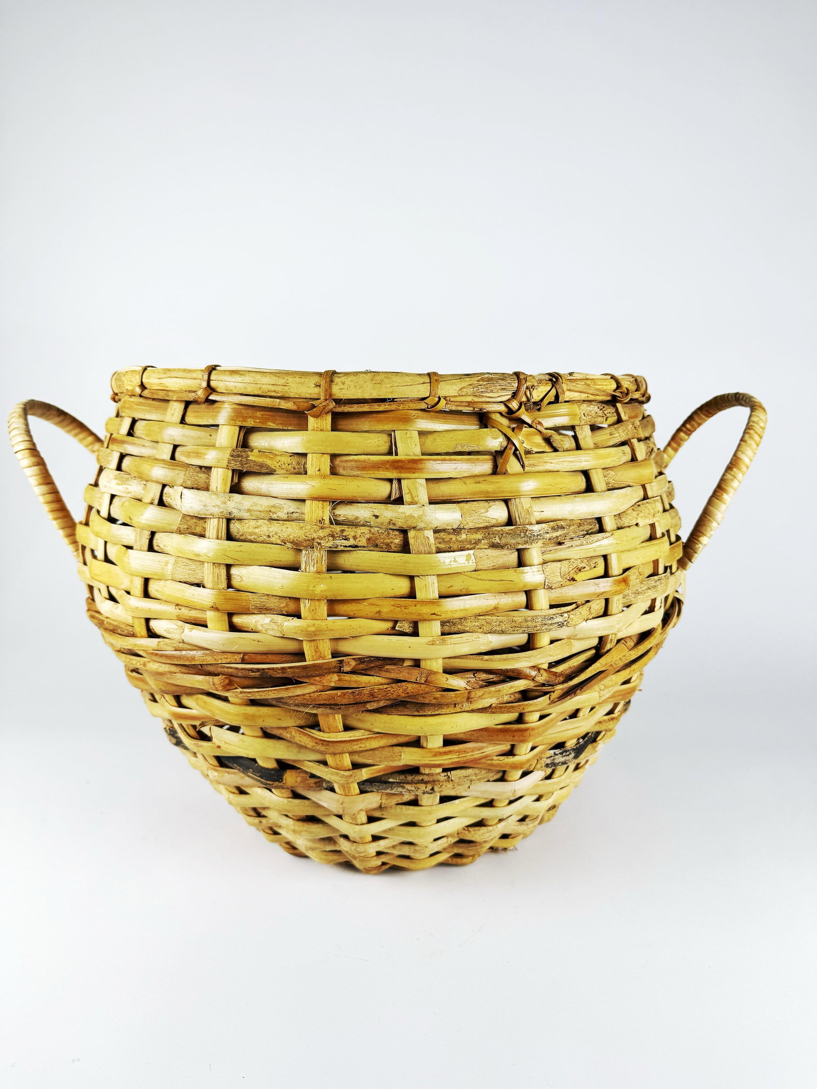 Extra Large Vintage Handwoven Reef Basket With Wrapped Handles, Coastal Rustic Decor - 4