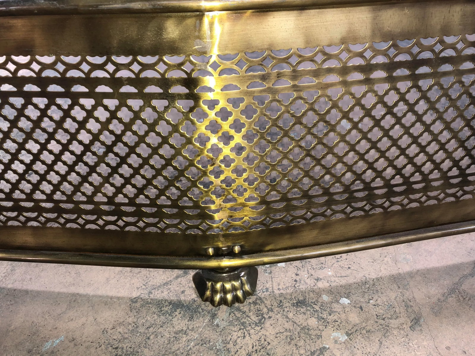 Antique Brass Fireplace Fender With Paw Feet - 3