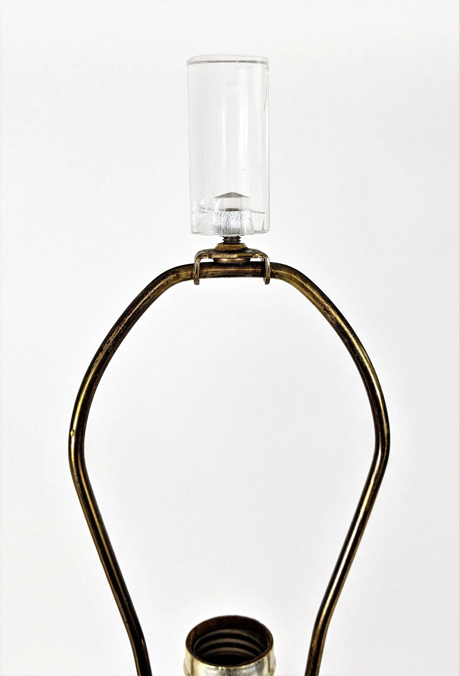 Clearlite by Bauer Lucite and Brass 4 Column Table Lamp Vintage - 11