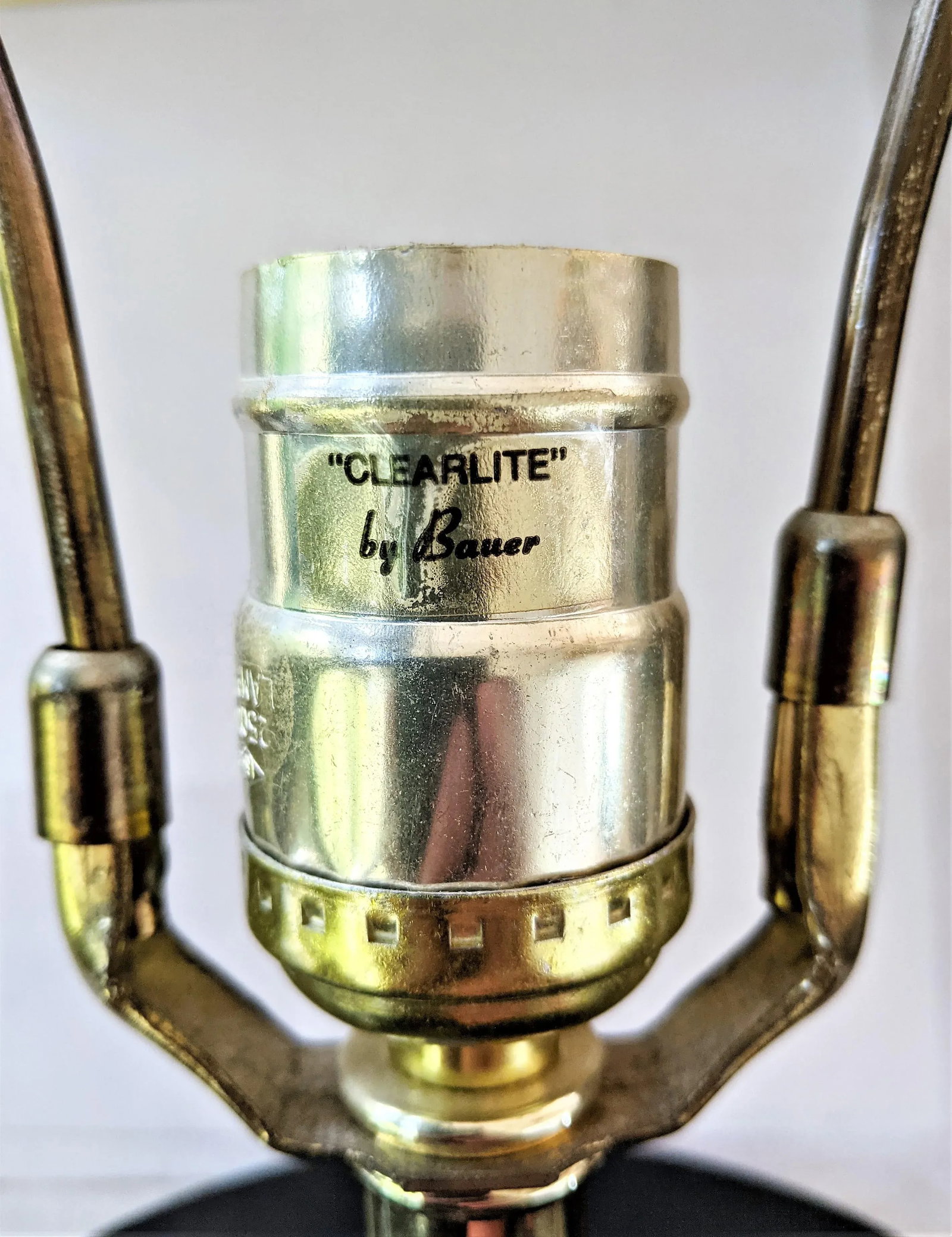 Clearlite by Bauer Lucite and Brass 4 Column Table Lamp Vintage - 12