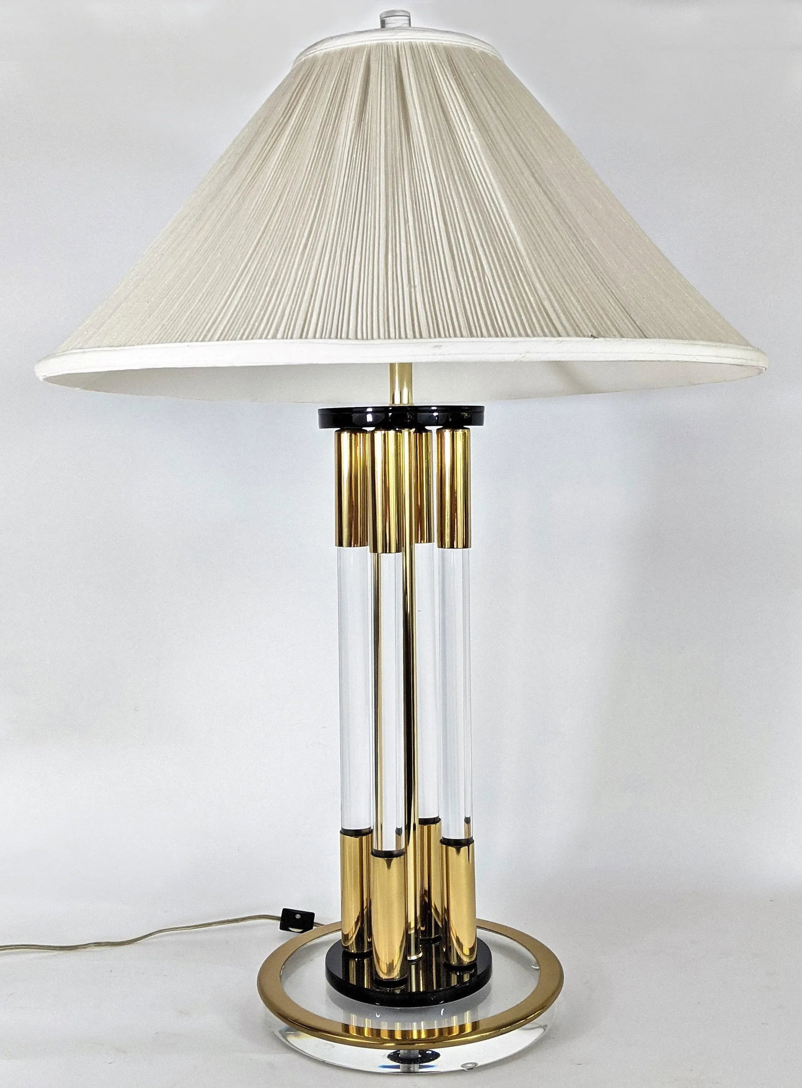 Clearlite by Bauer Lucite and Brass 4 Column Table Lamp Vintage - 3