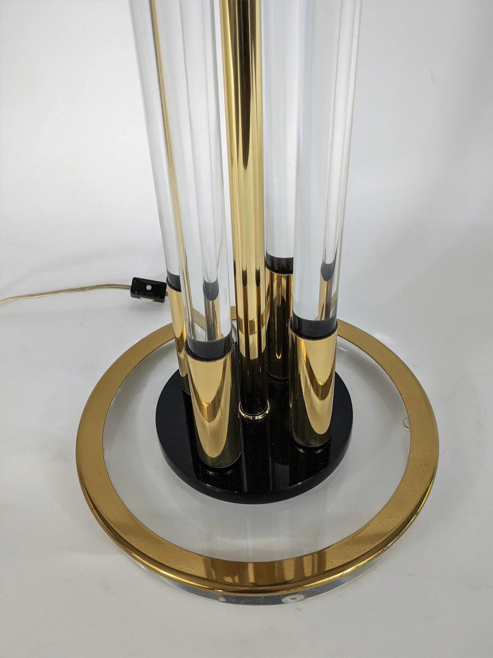 Clearlite by Bauer Lucite and Brass 4 Column Table Lamp Vintage - 8