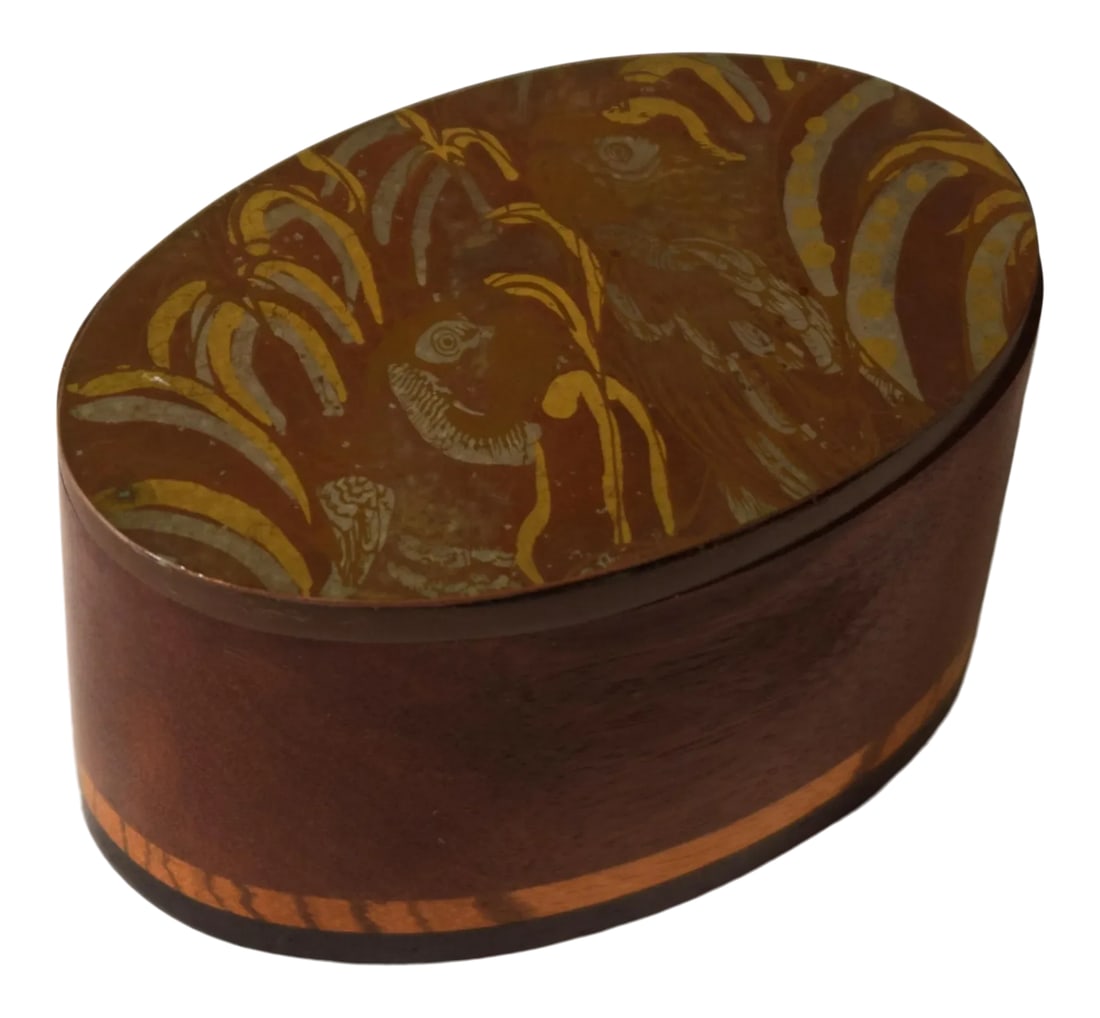 Lee Barnes Peck Small Jewelry Box: Circa 1965-1975 by Lee Barnes Peck and his wife Naomi Peck. Both were highly trained and skilled craftsmen of the modernist era and Lee Barnes was an instructor as well a jeweler. Highly elaborate and