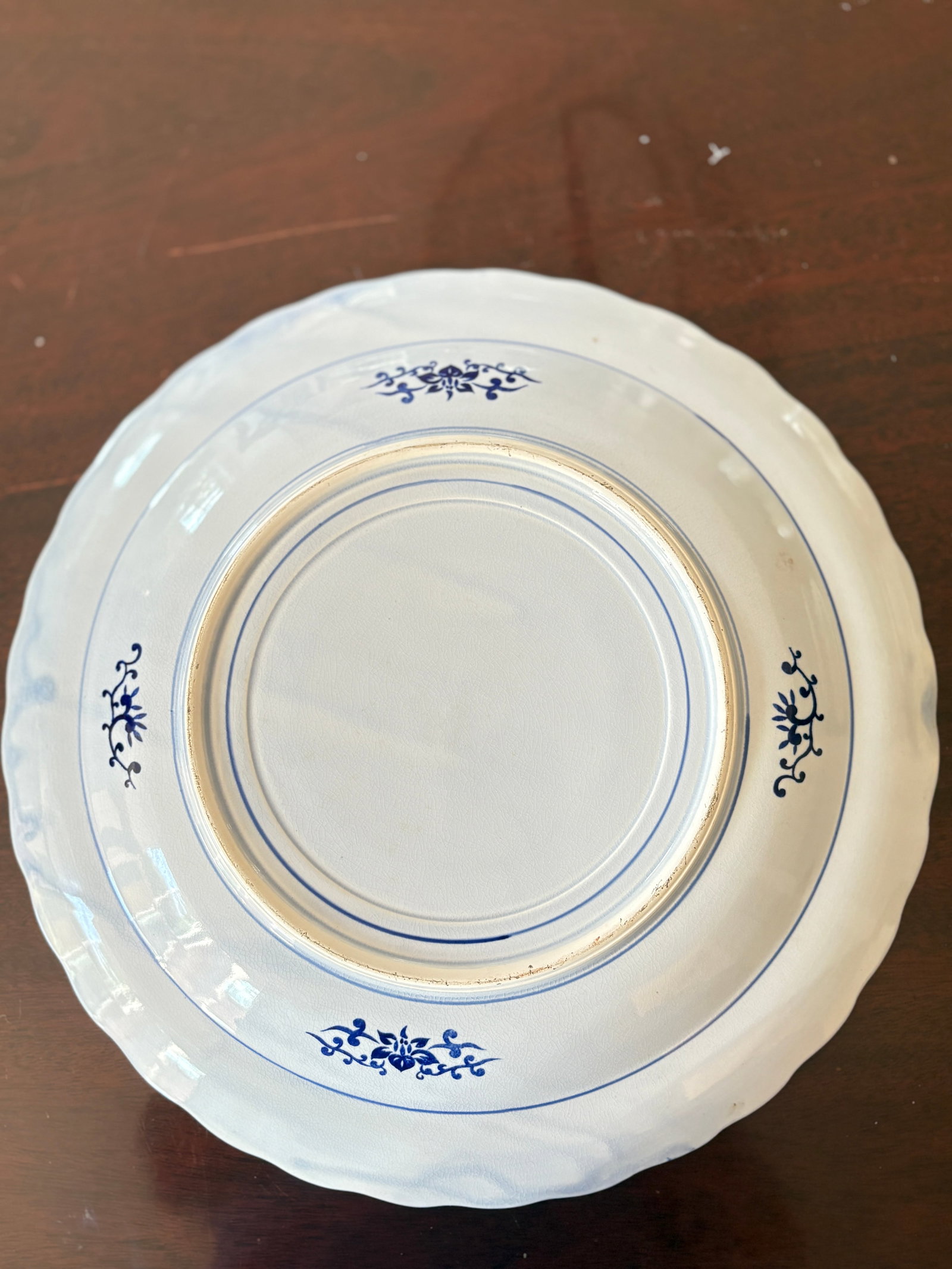 Japanese Imari Scalloped Porcelain Charger - 4