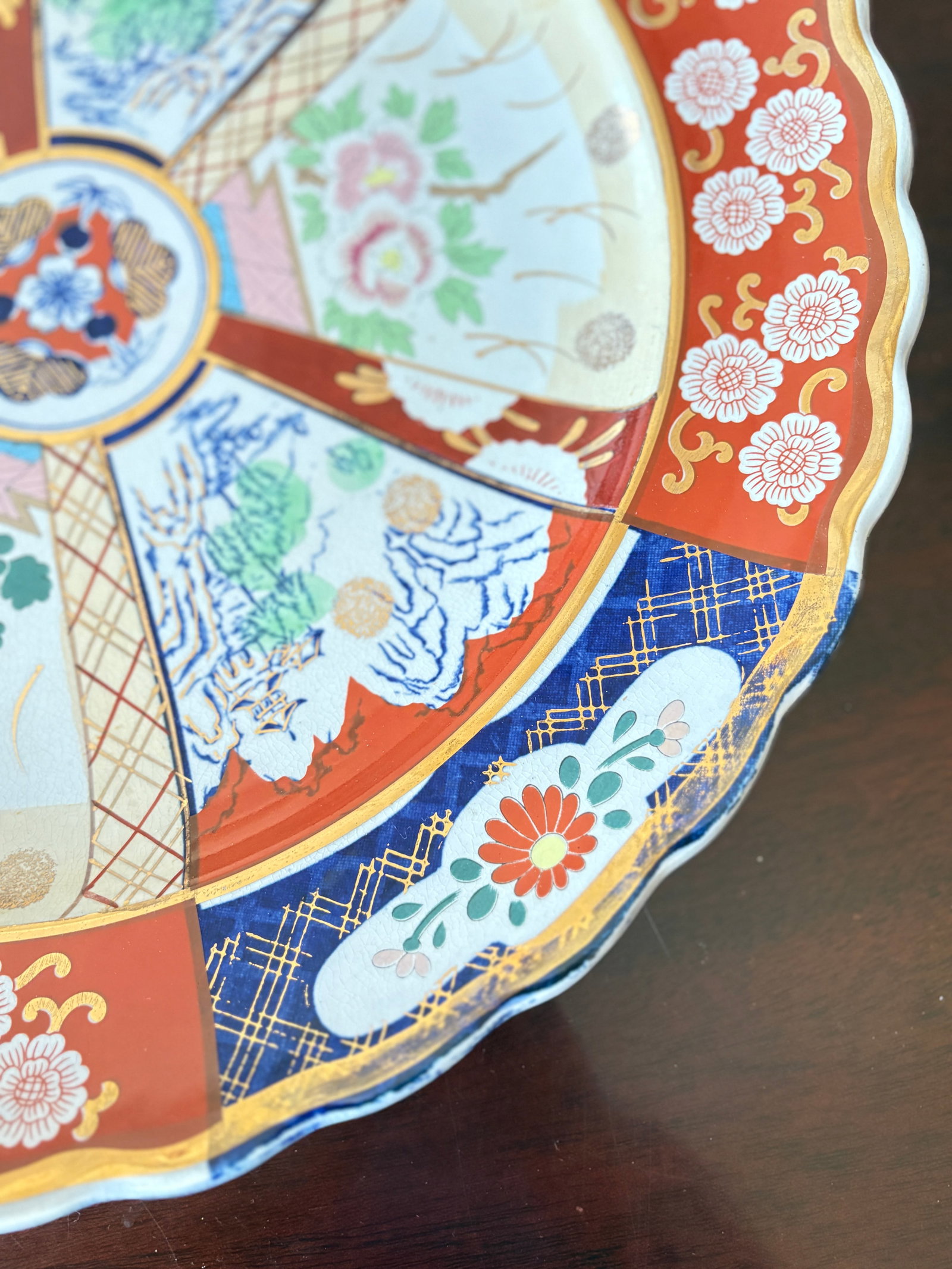 Japanese Imari Scalloped Porcelain Charger - 7