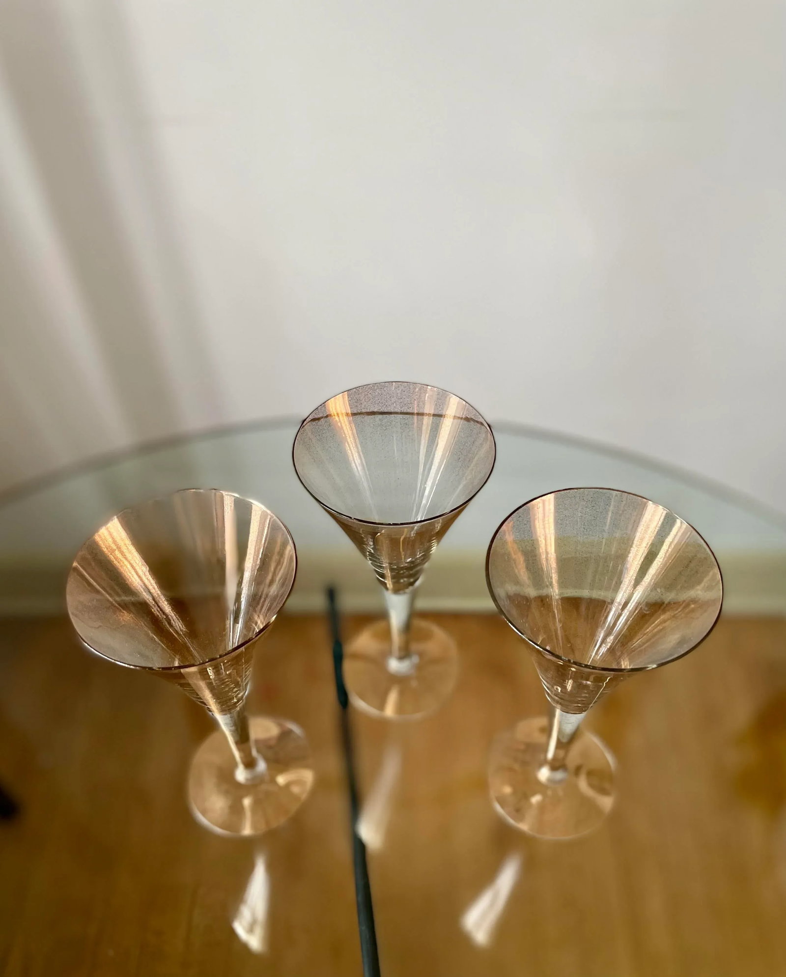 Vintage Dorothy Thorpe Gold Fleck Cocktail/Champagne Glasses- Set of 6 - 8