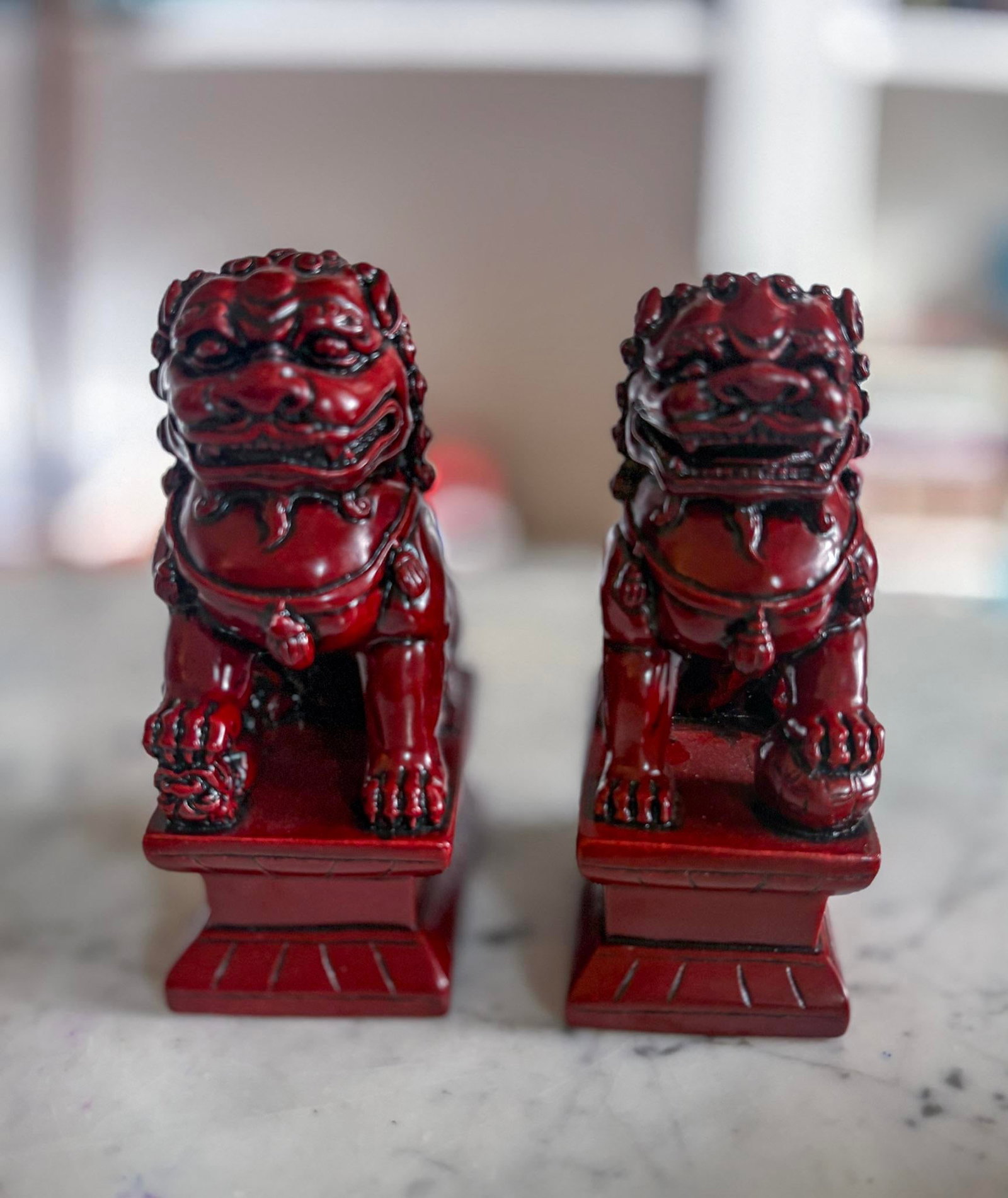 Guardian Resin Foo Dog Pair | Red Chinoiserie Bookends | Asian Home Decor - 4
