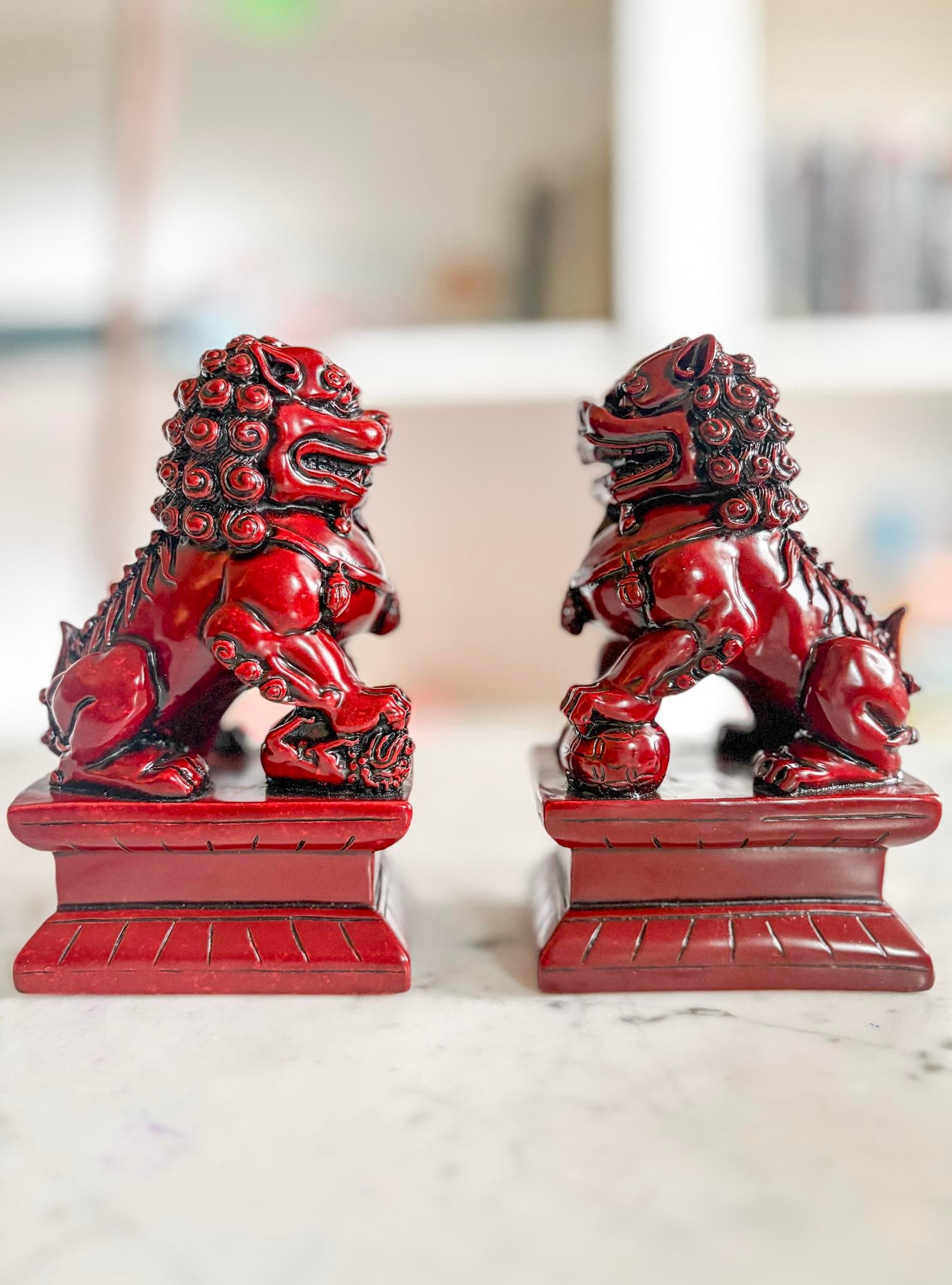 Guardian Resin Foo Dog Pair | Red Chinoiserie Bookends | Asian Home Decor - 5