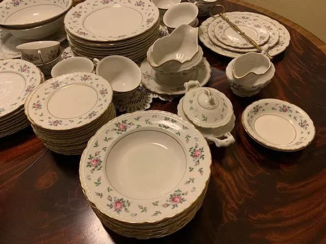 Vintage Princess China Dinnerware - 63 Pieces - 10