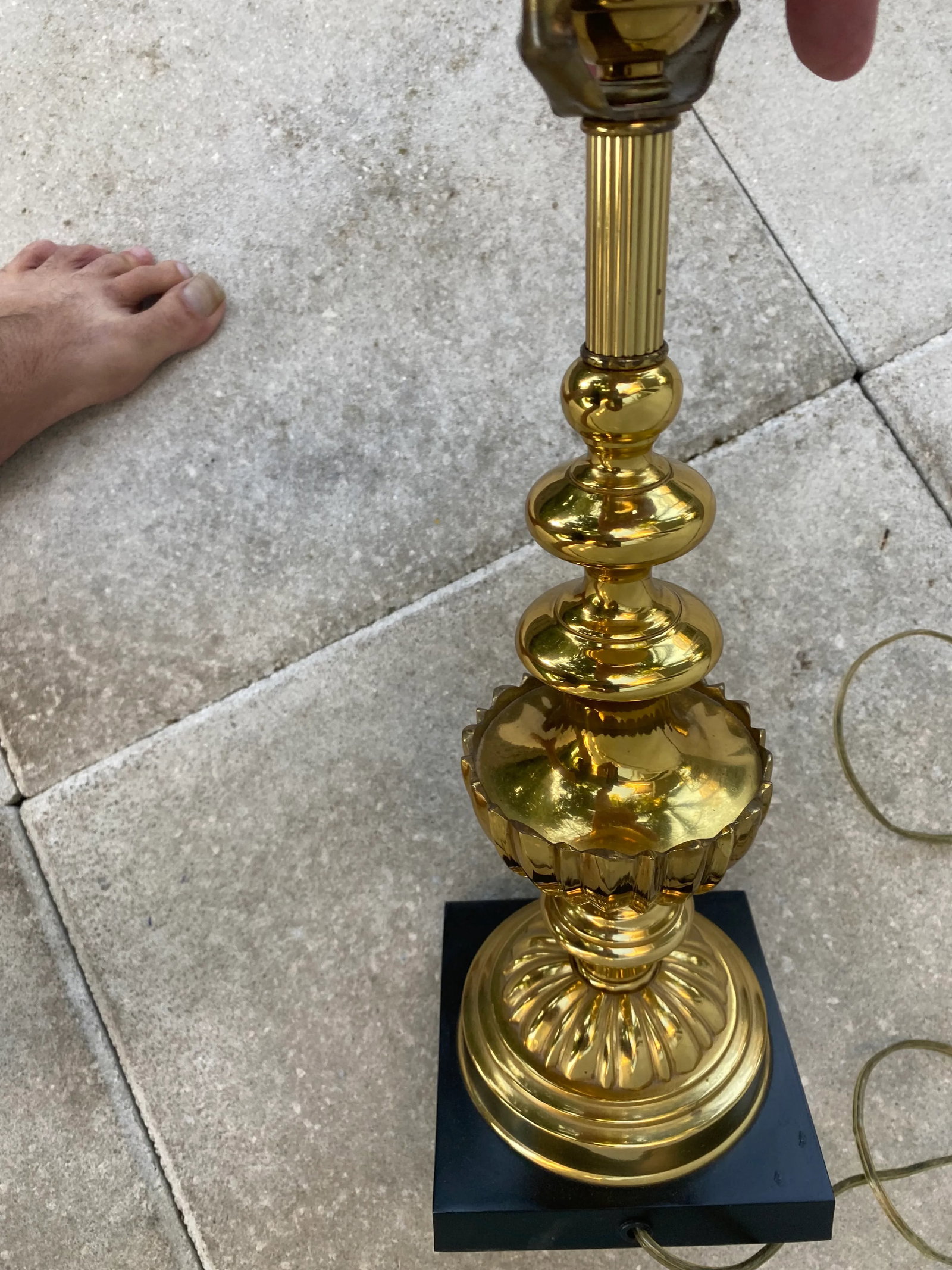 Vintage 1990s Ethan Allen Brass Urn Shaped Lamp - 6