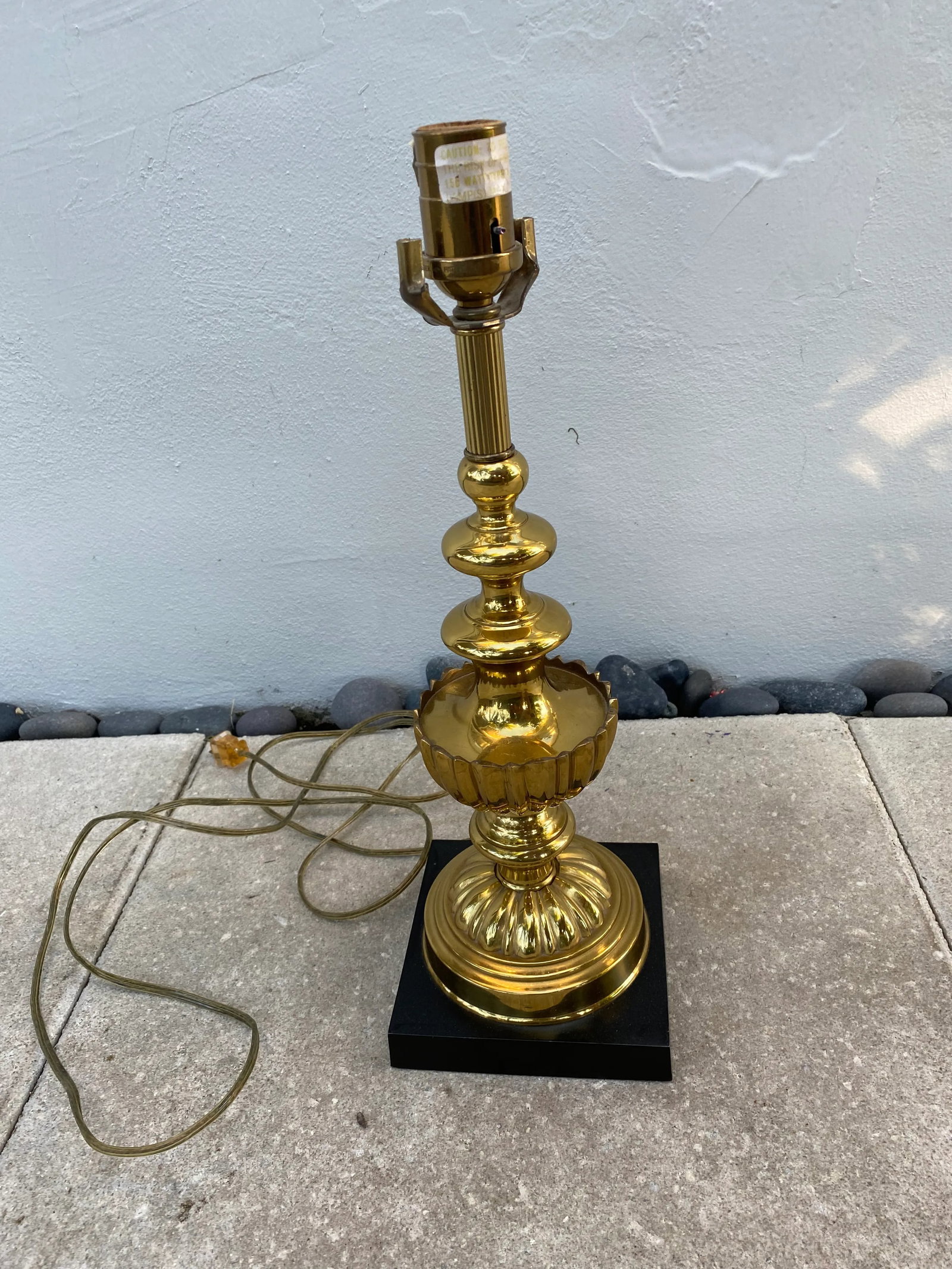 Vintage 1990s Ethan Allen Brass Urn Shaped Lamp - 8