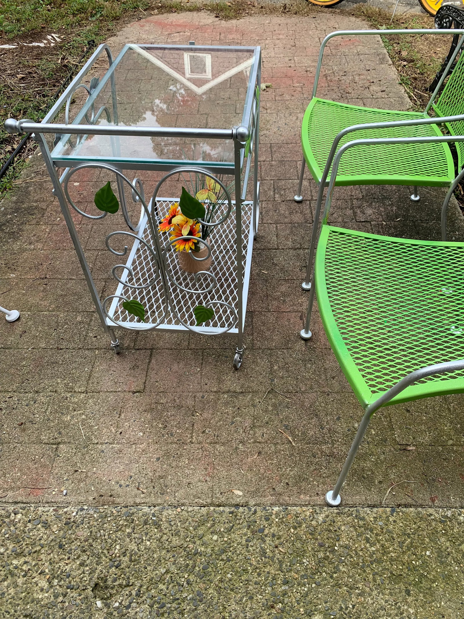 Vintage Mid Century Garden Patio Chairs - A Pair - 9