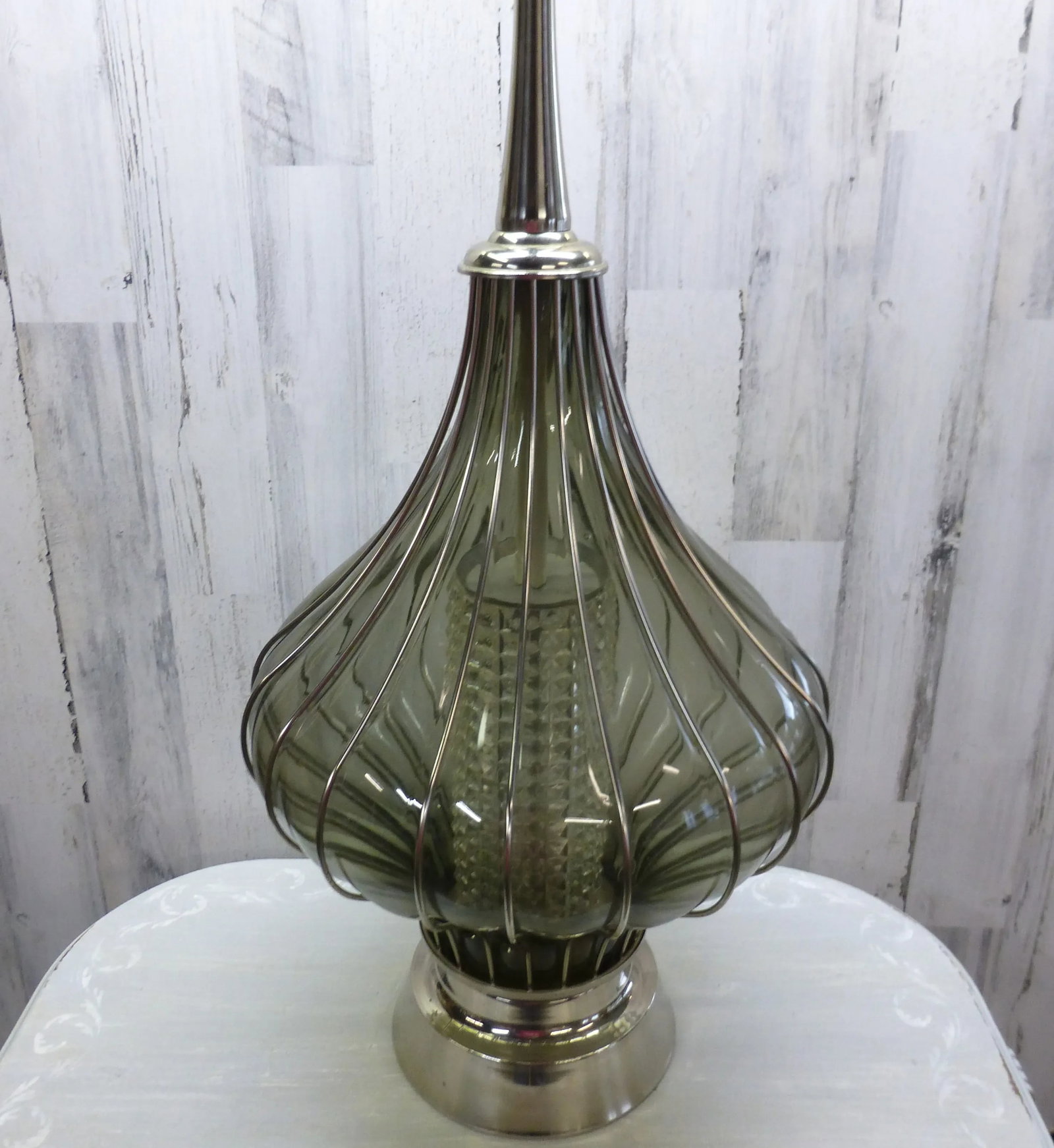 1970s Mid Century Caged Smoke Glass & Chrome Large Table Lamp - 8