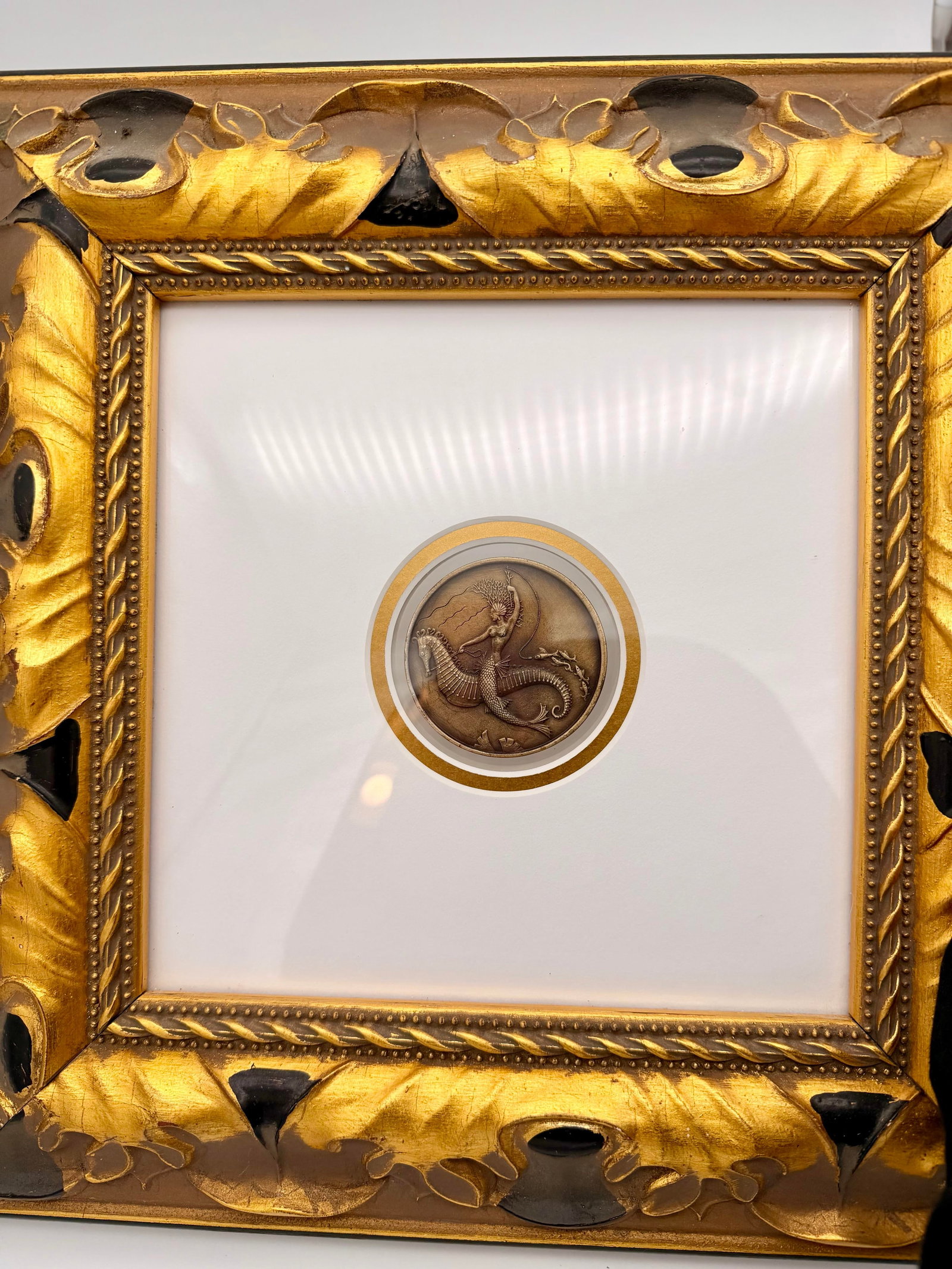 Art Deco Pair of Erte Limited Edition Bronze Medallions in Gold & Black Gilt Frames - 3