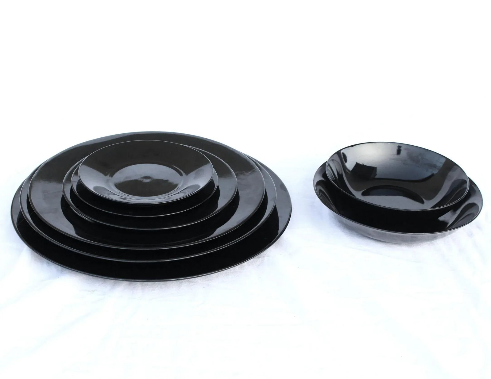 1970's Black Modern Taitu 'Uno' by Emilio Bergamin Plate & Bowl Dish Set - Set of 76 - 2
