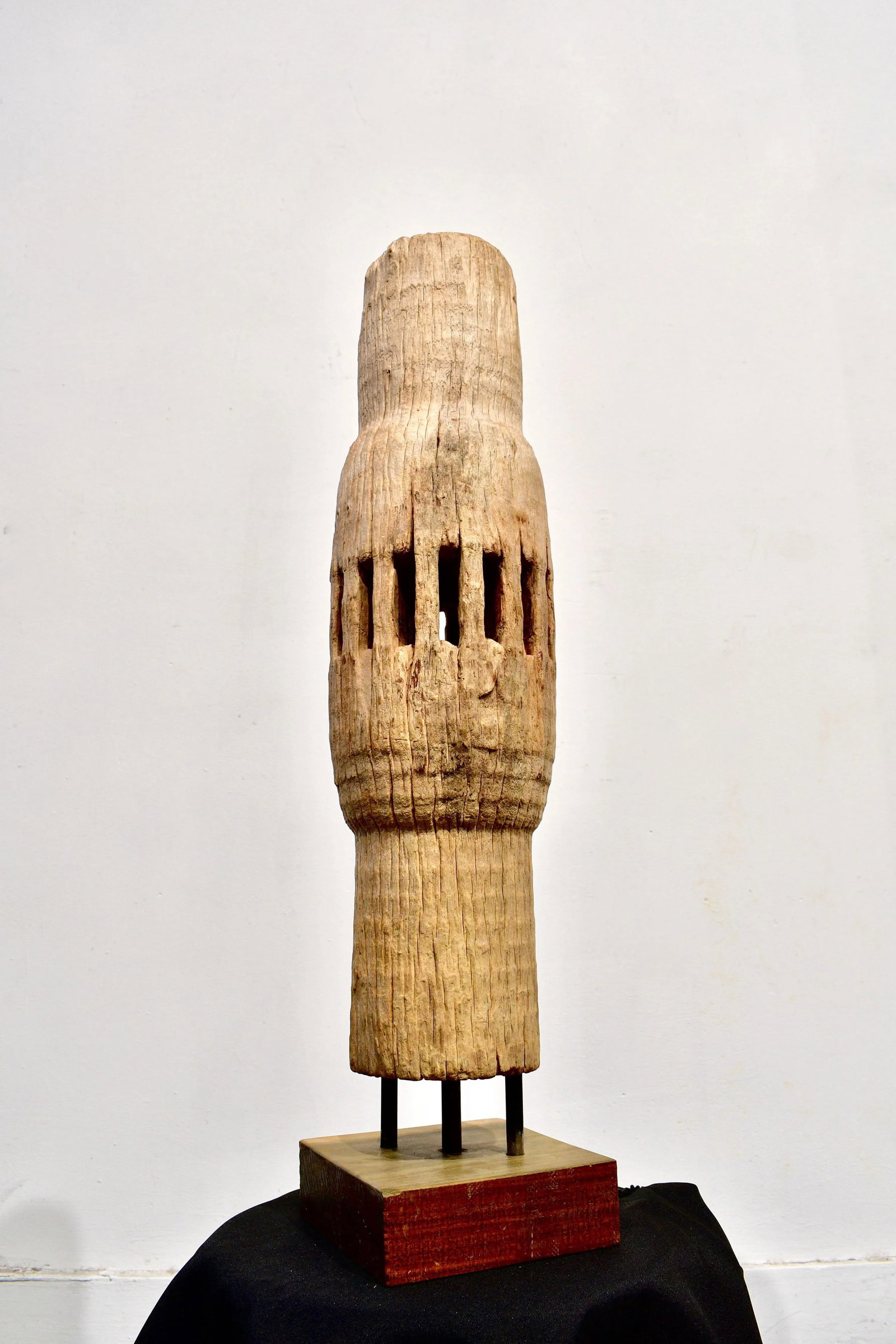 1940s Wood Totem Table Lamp - 11